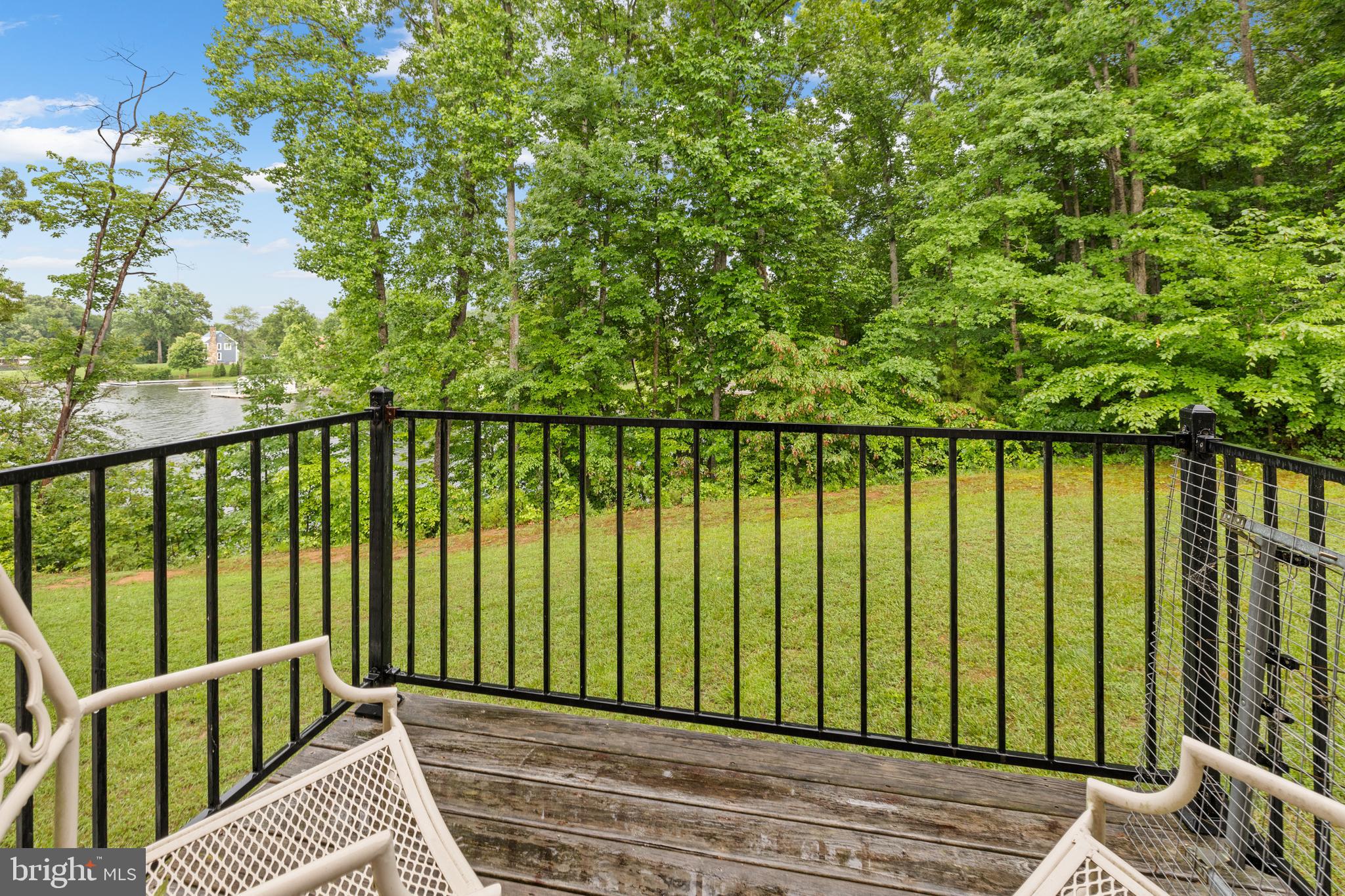 TARA WOODS - Residential