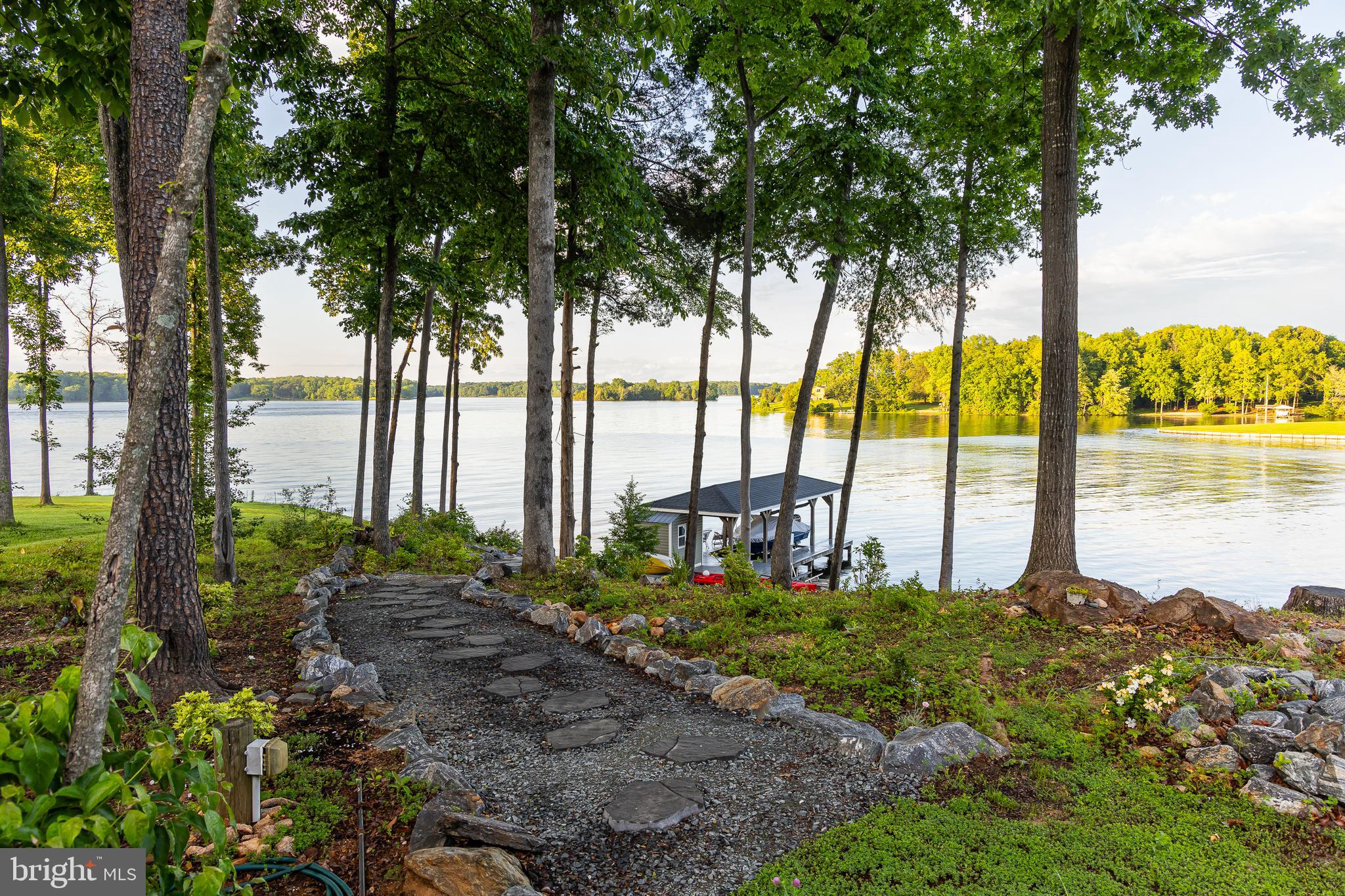 TARA WOODS - Residential