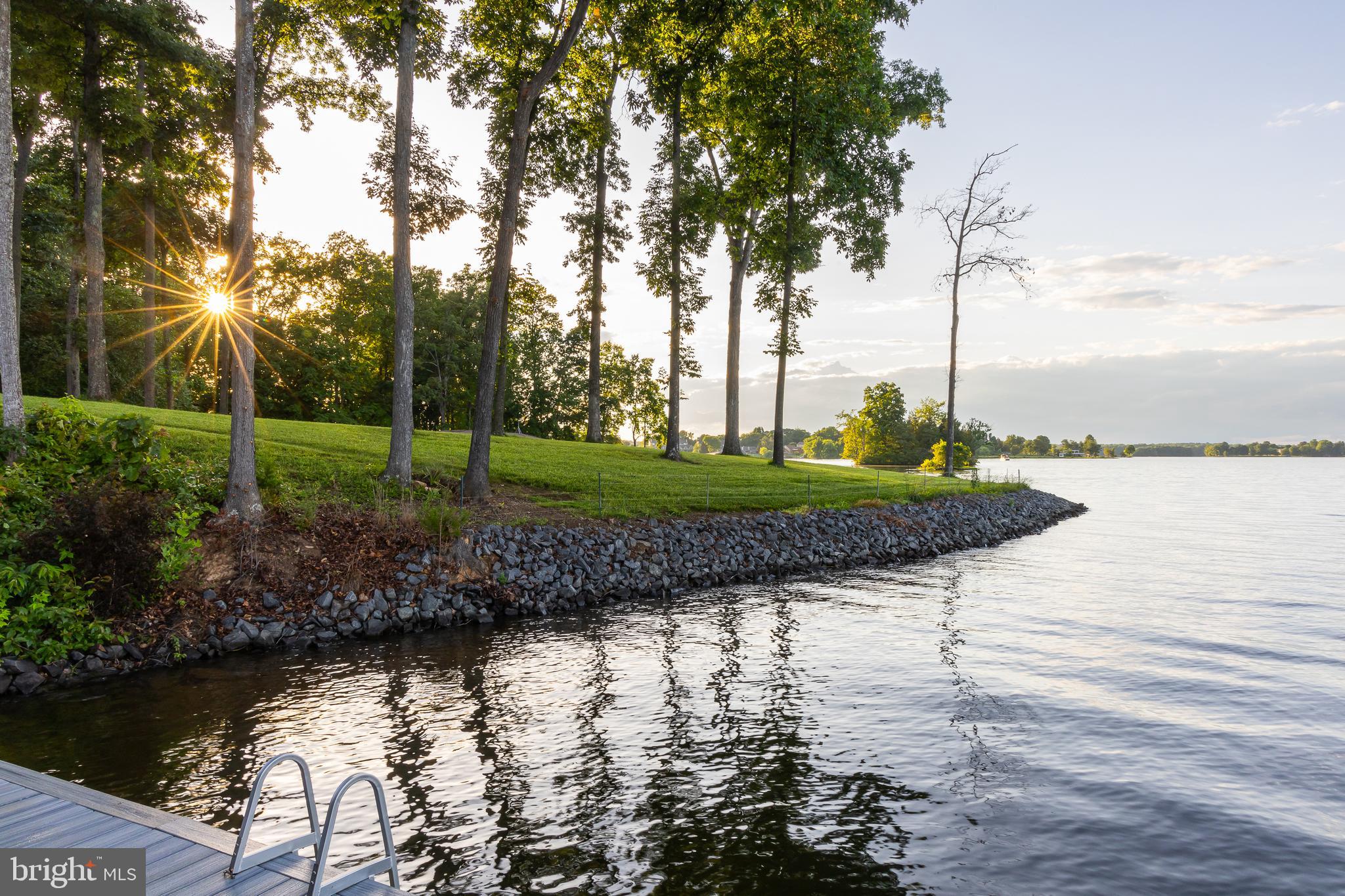 TARA WOODS - Residential