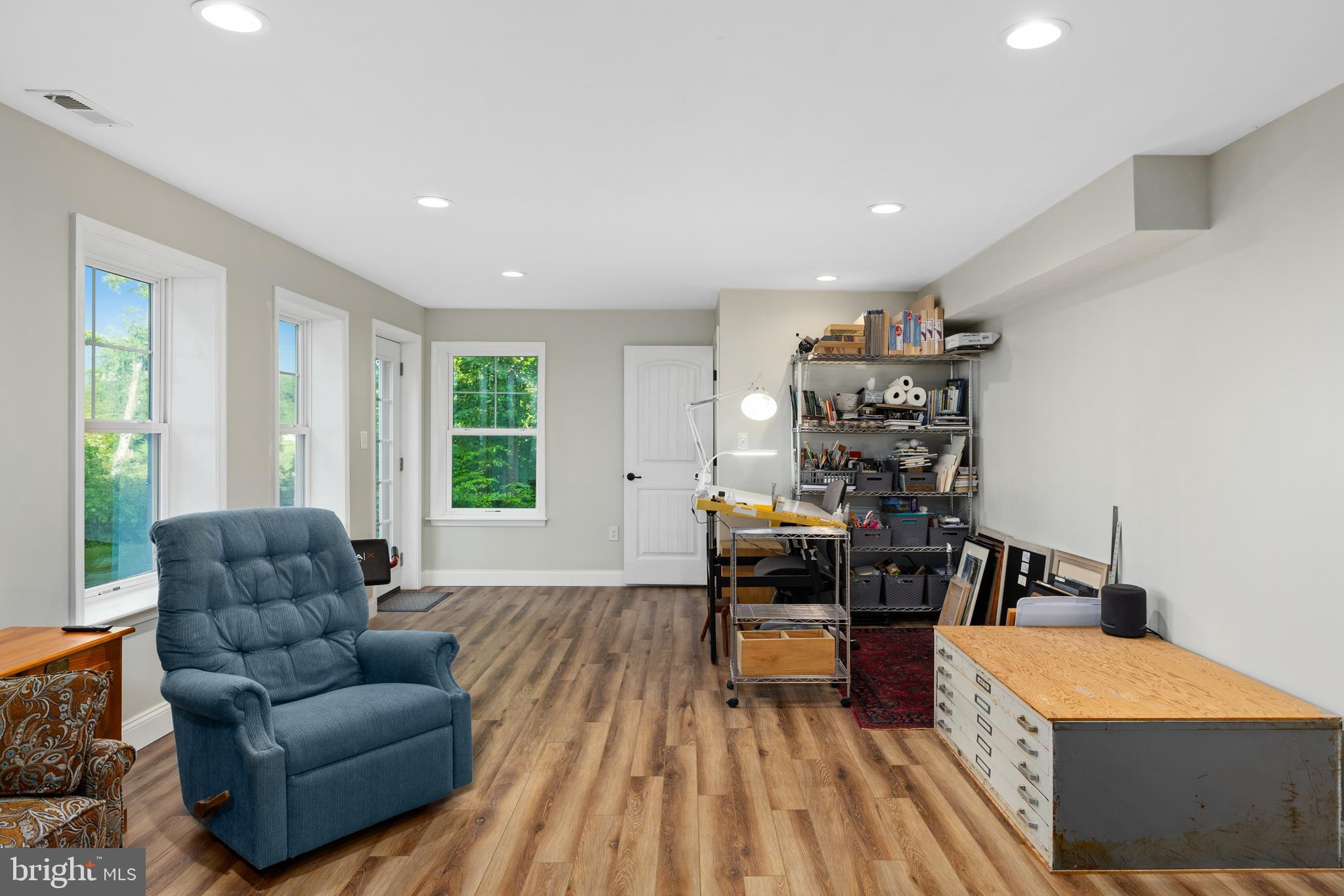 TARA WOODS - Residential