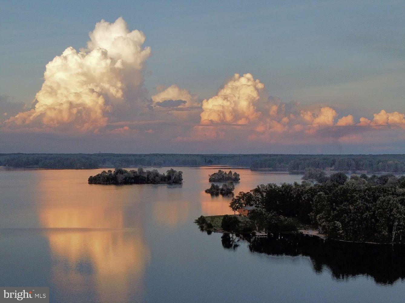 TARA WOODS - Residential