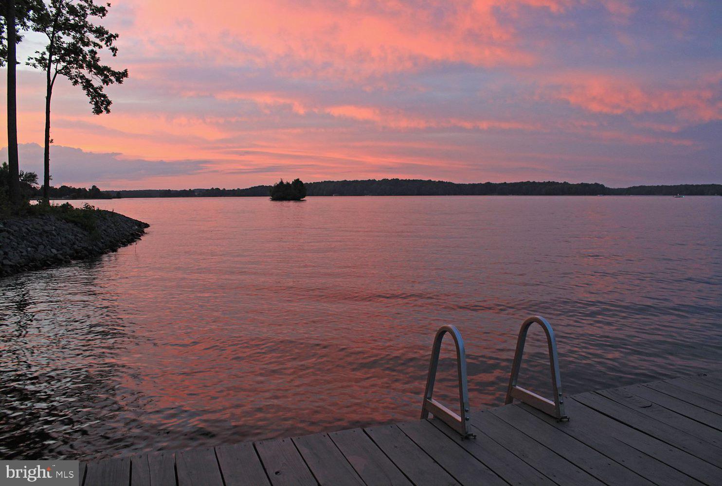 TARA WOODS - Residential