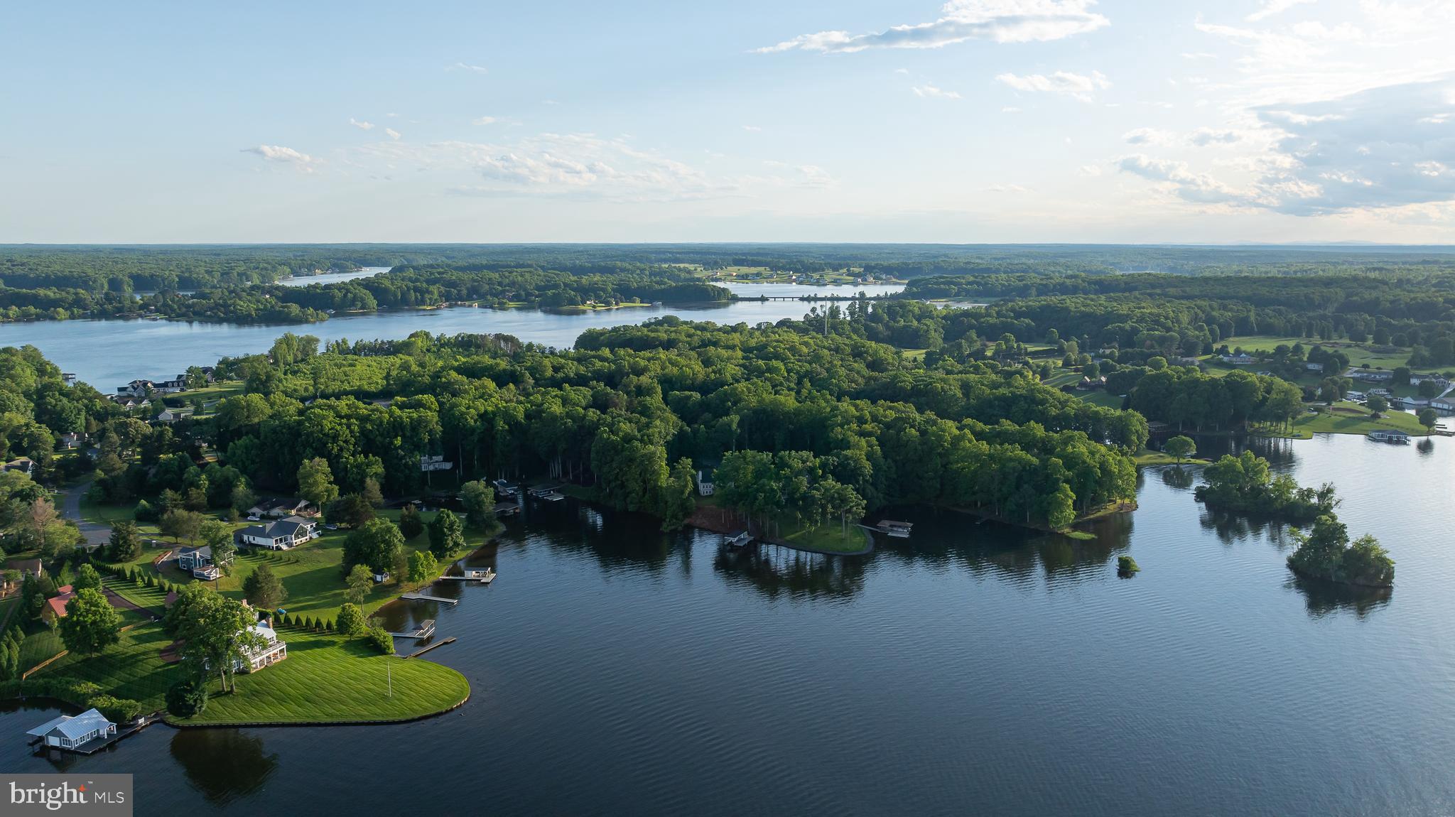 TARA WOODS - Residential