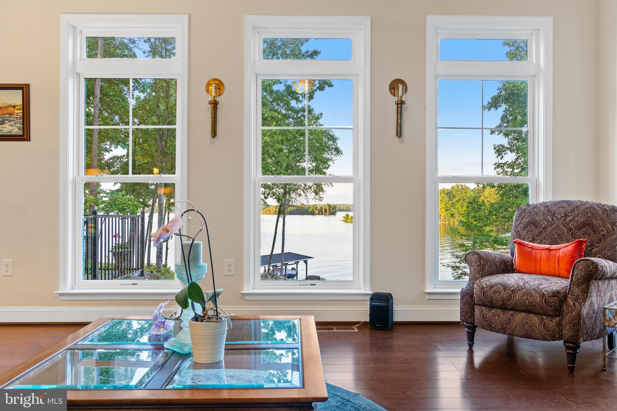 TARA WOODS - Residential