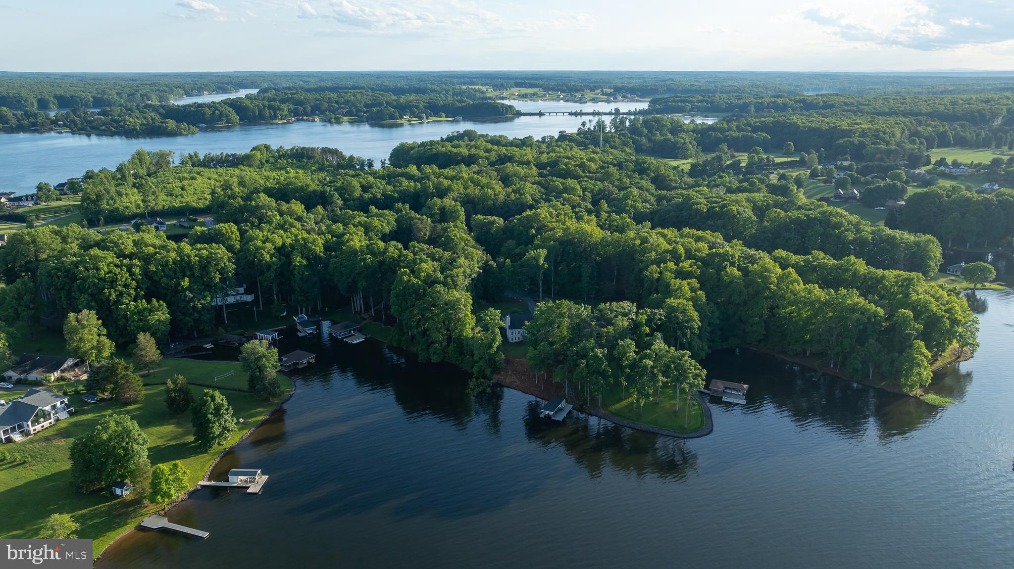 TARA WOODS - Residential