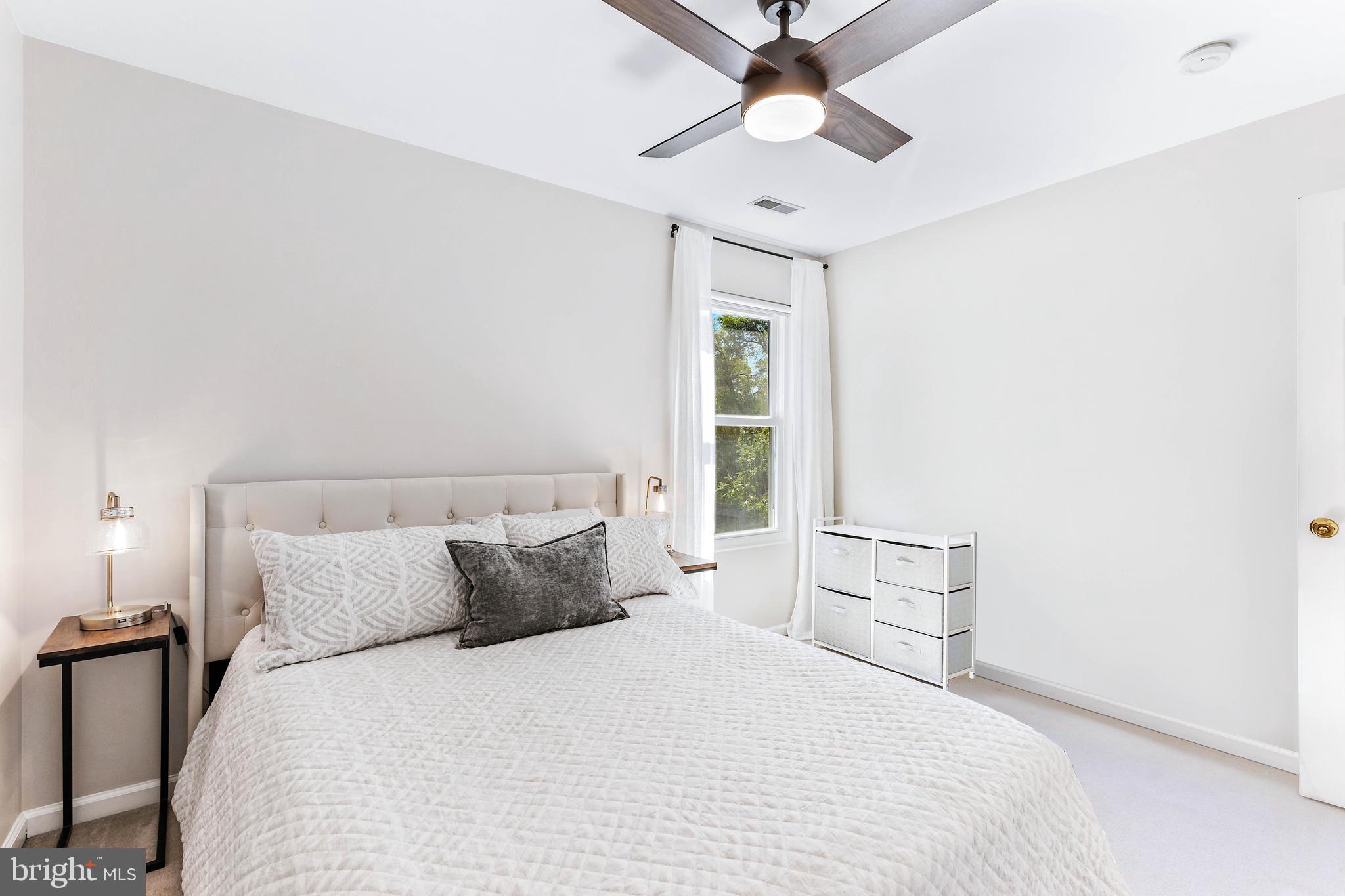 ADMIRAL HEIGHTS - Residential