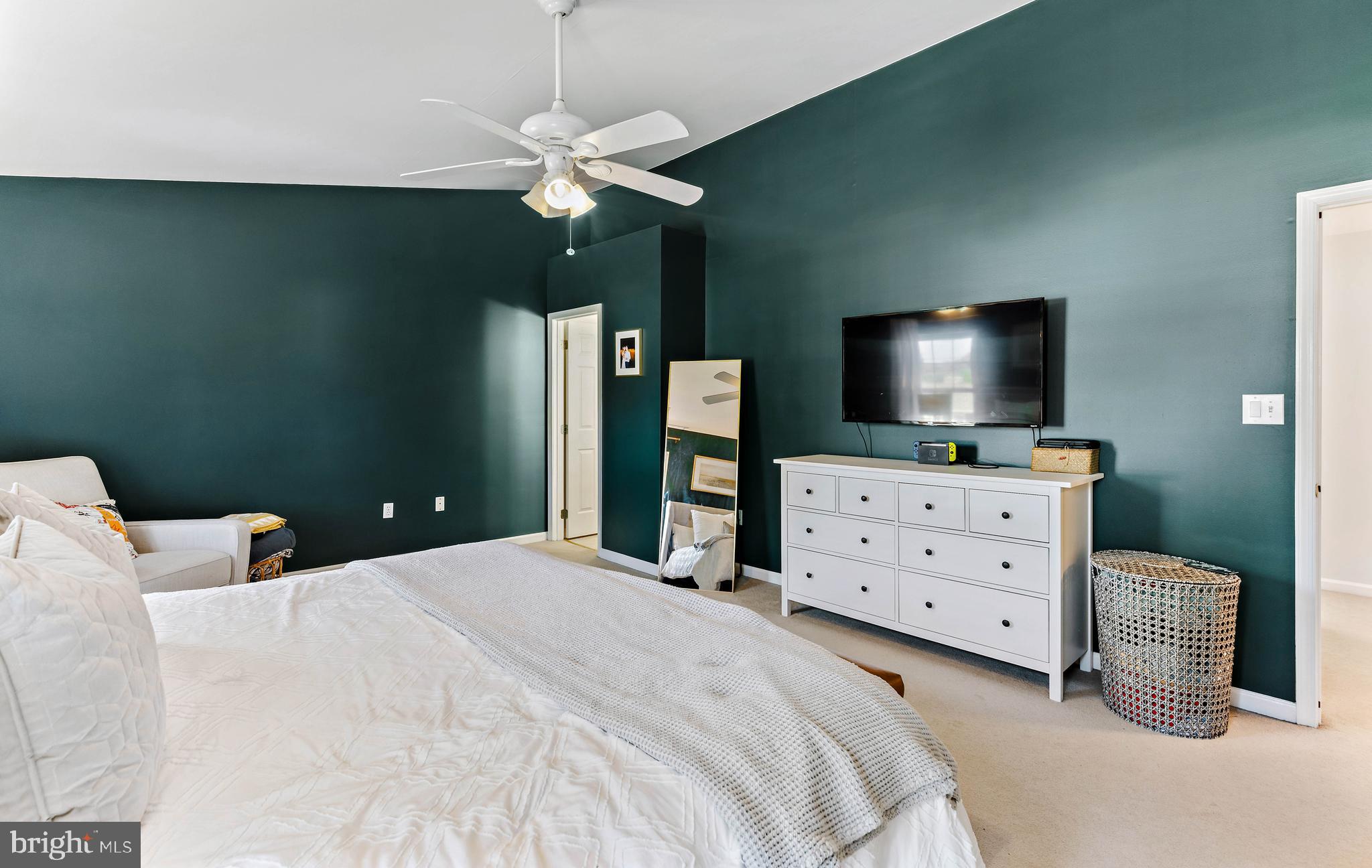 ADMIRAL HEIGHTS - Residential