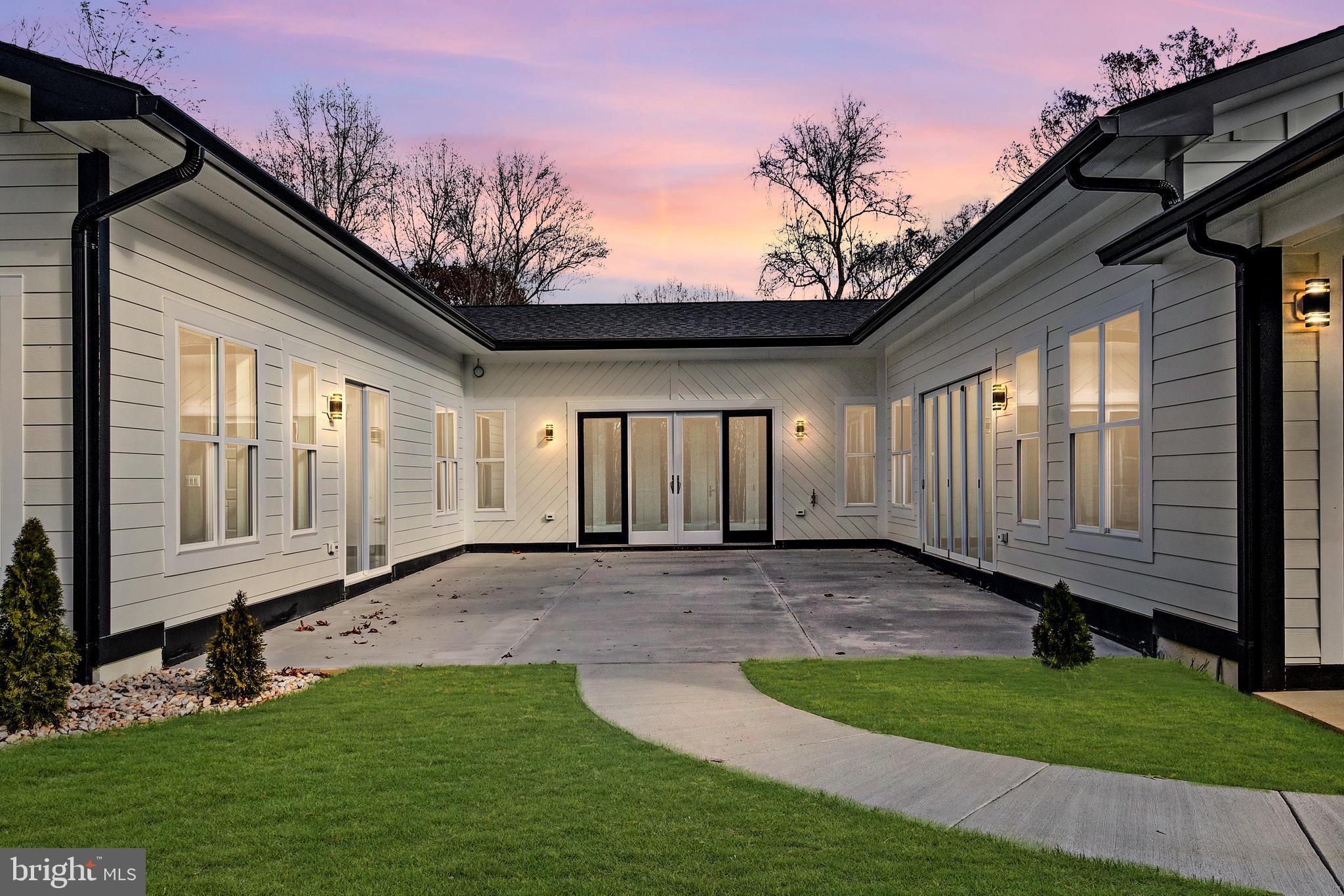 STAFFORD HEIGHTS - Residential