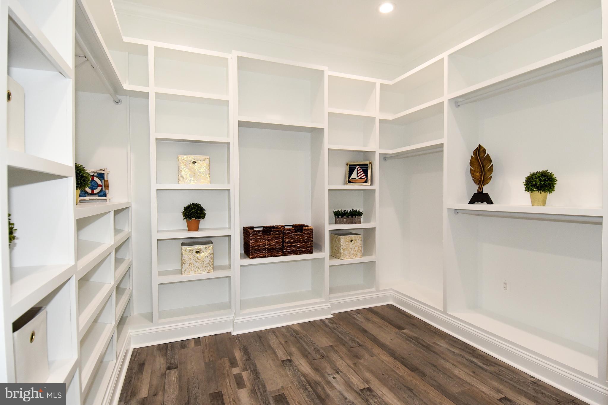 STAFFORD HEIGHTS - Residential