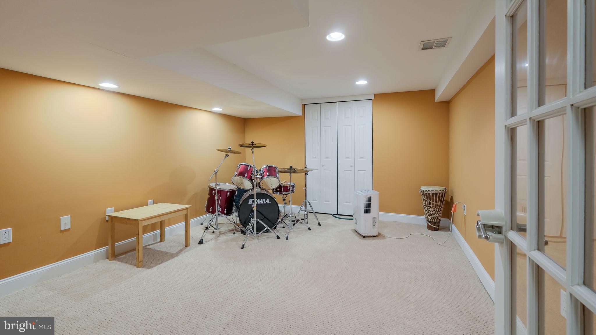 SANDY RIDGE ACRES - Residential