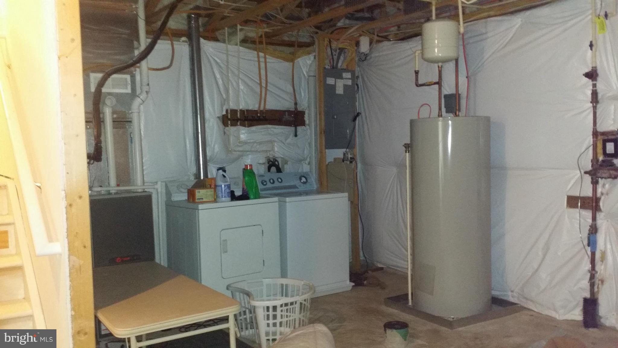 ASHBY PLACE II - Residential Lease