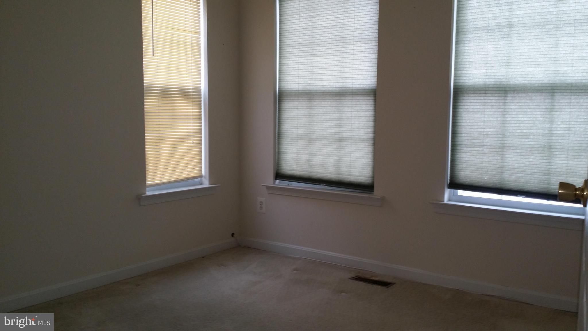 ASHBY PLACE II - Residential Lease