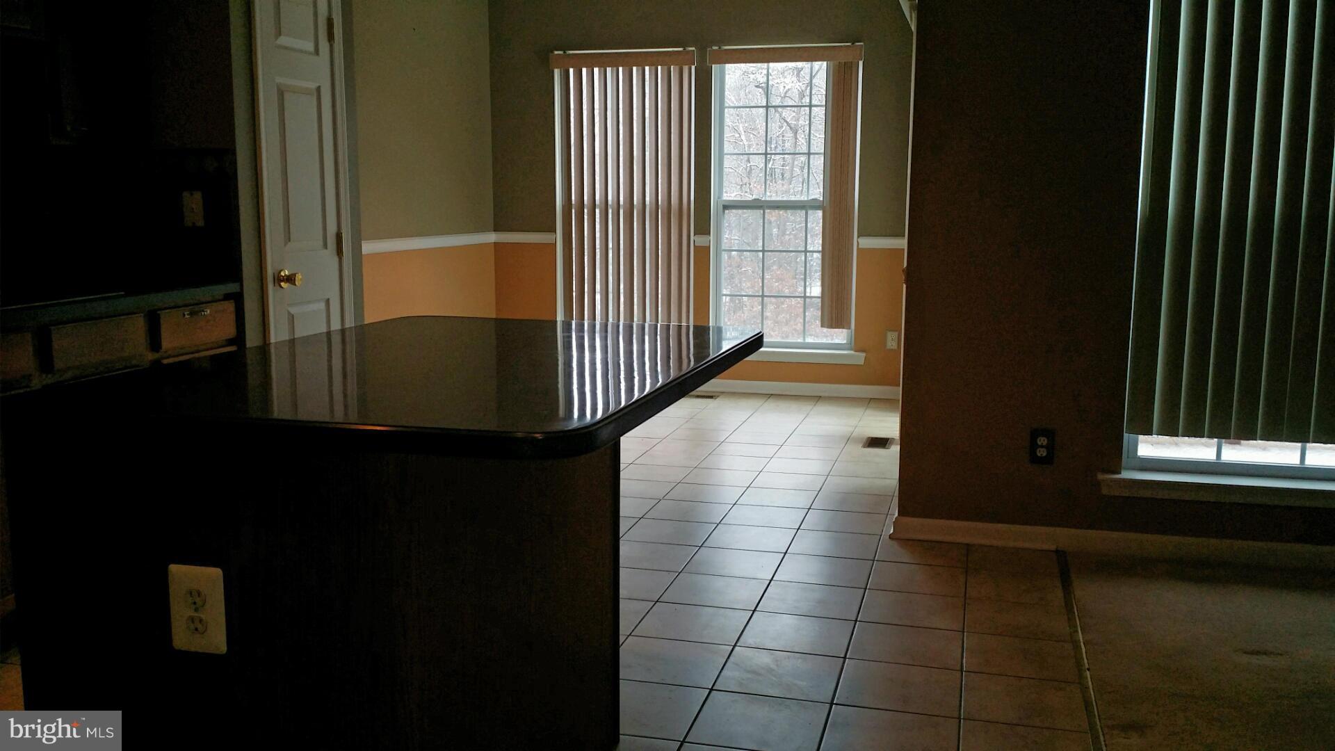 ASHBY PLACE II - Residential Lease