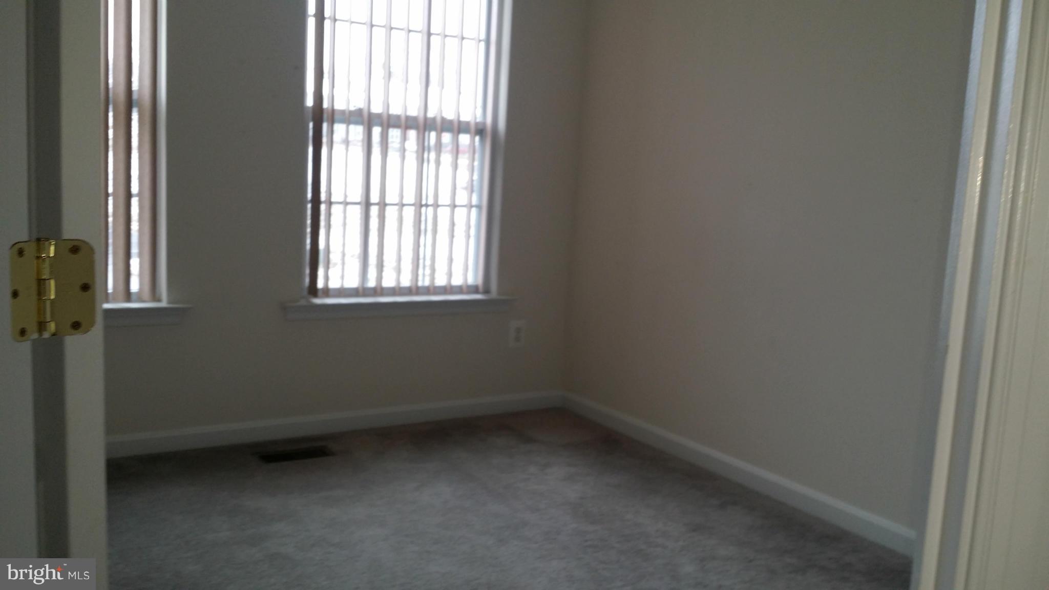 ASHBY PLACE II - Residential Lease