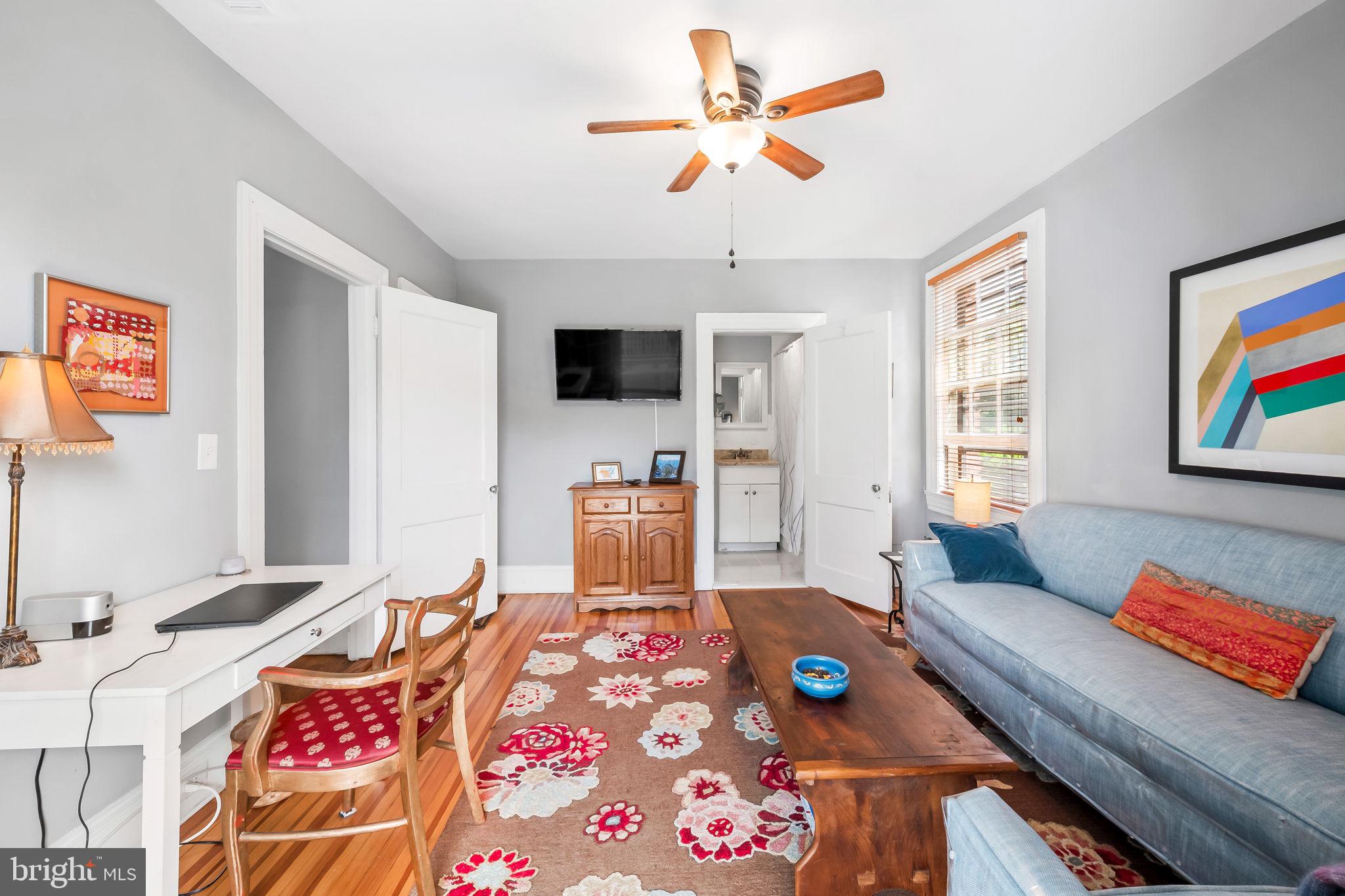 ROLAND PARK - Residential