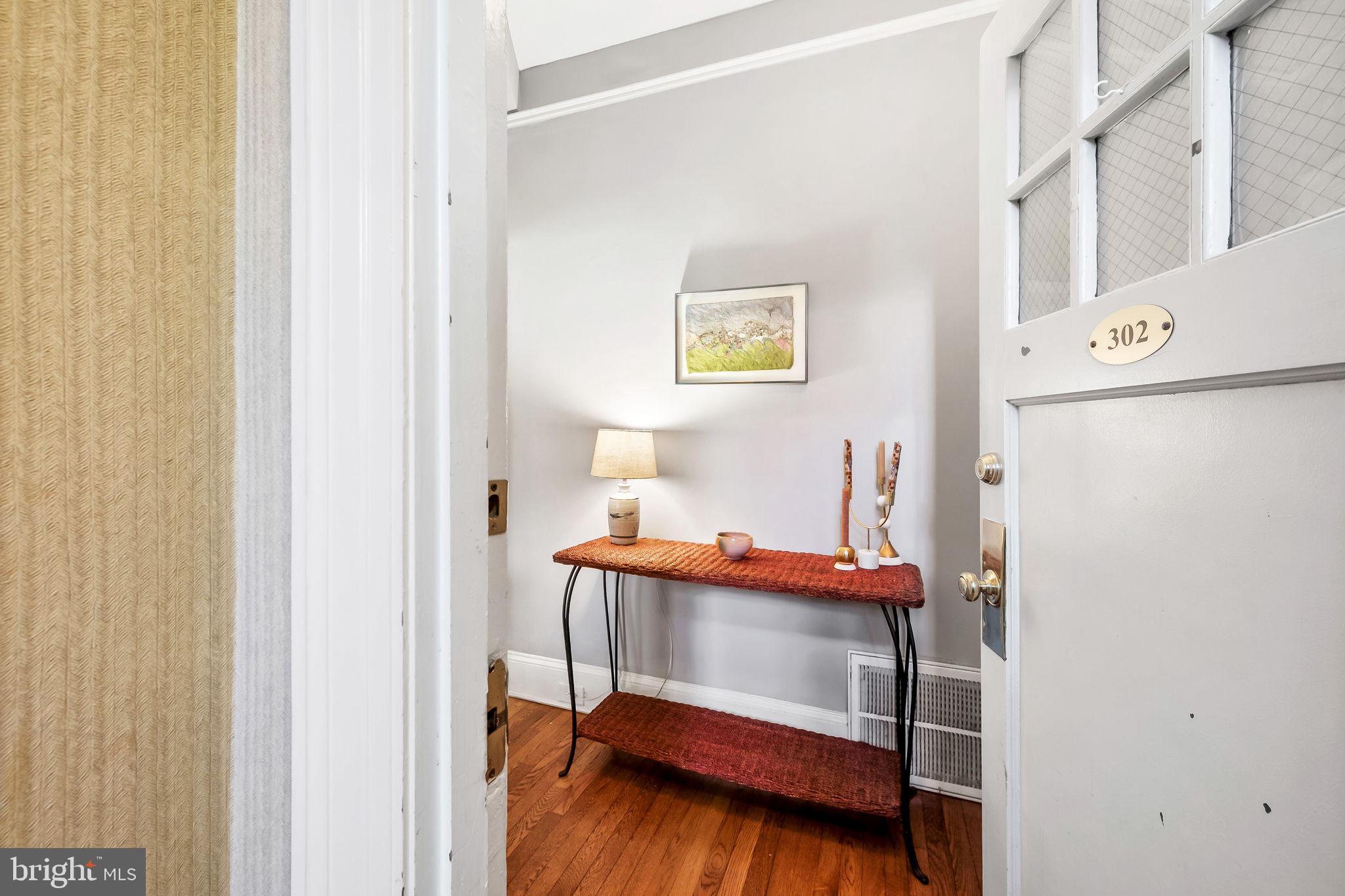 ROLAND PARK - Residential