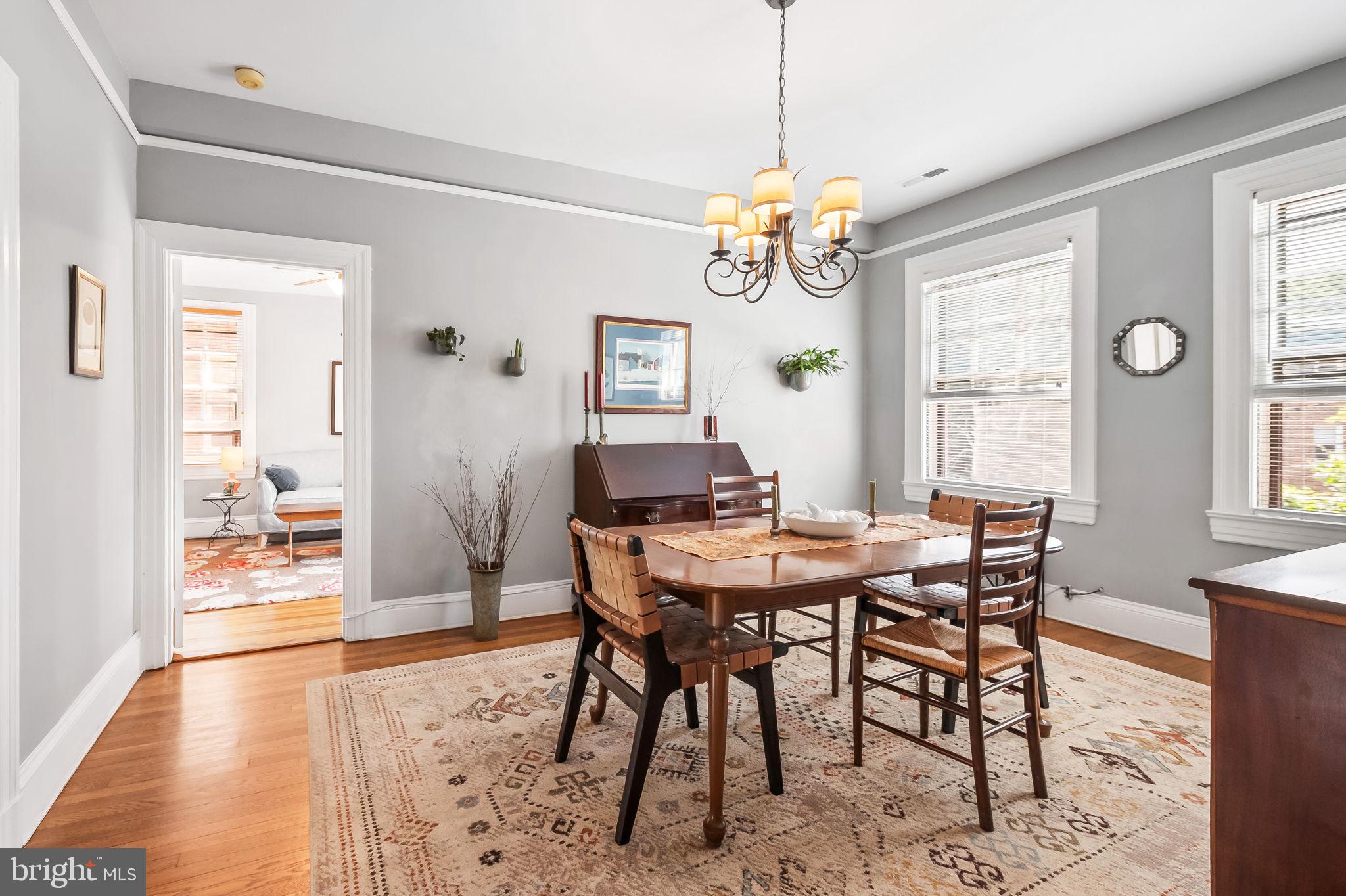 ROLAND PARK - Residential