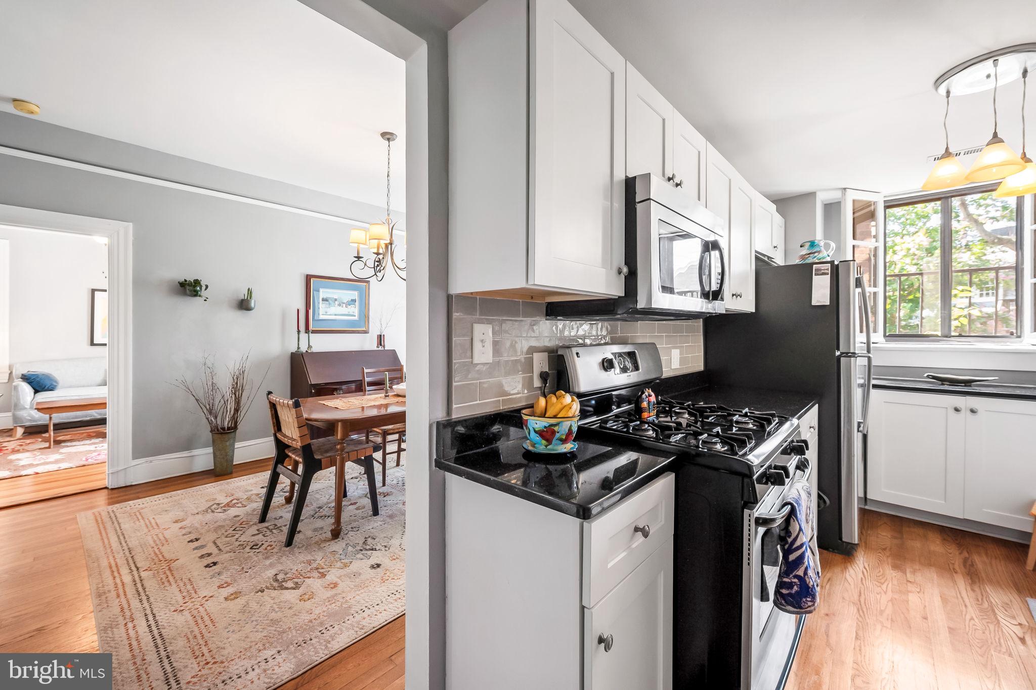 ROLAND PARK - Residential