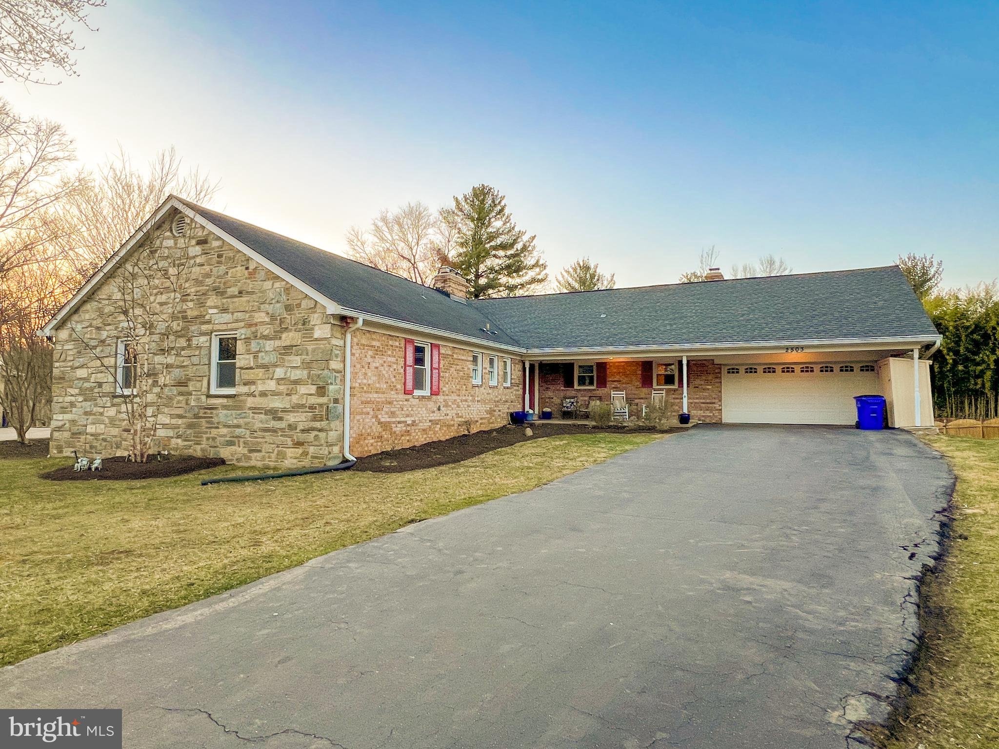 LAYHILL VILLAGE - Residential