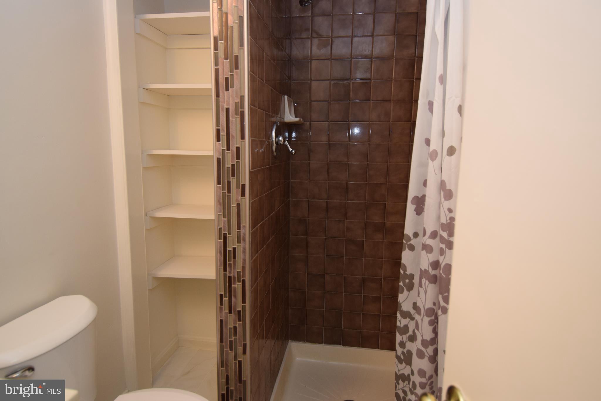 ESSEX PLACE - Residential