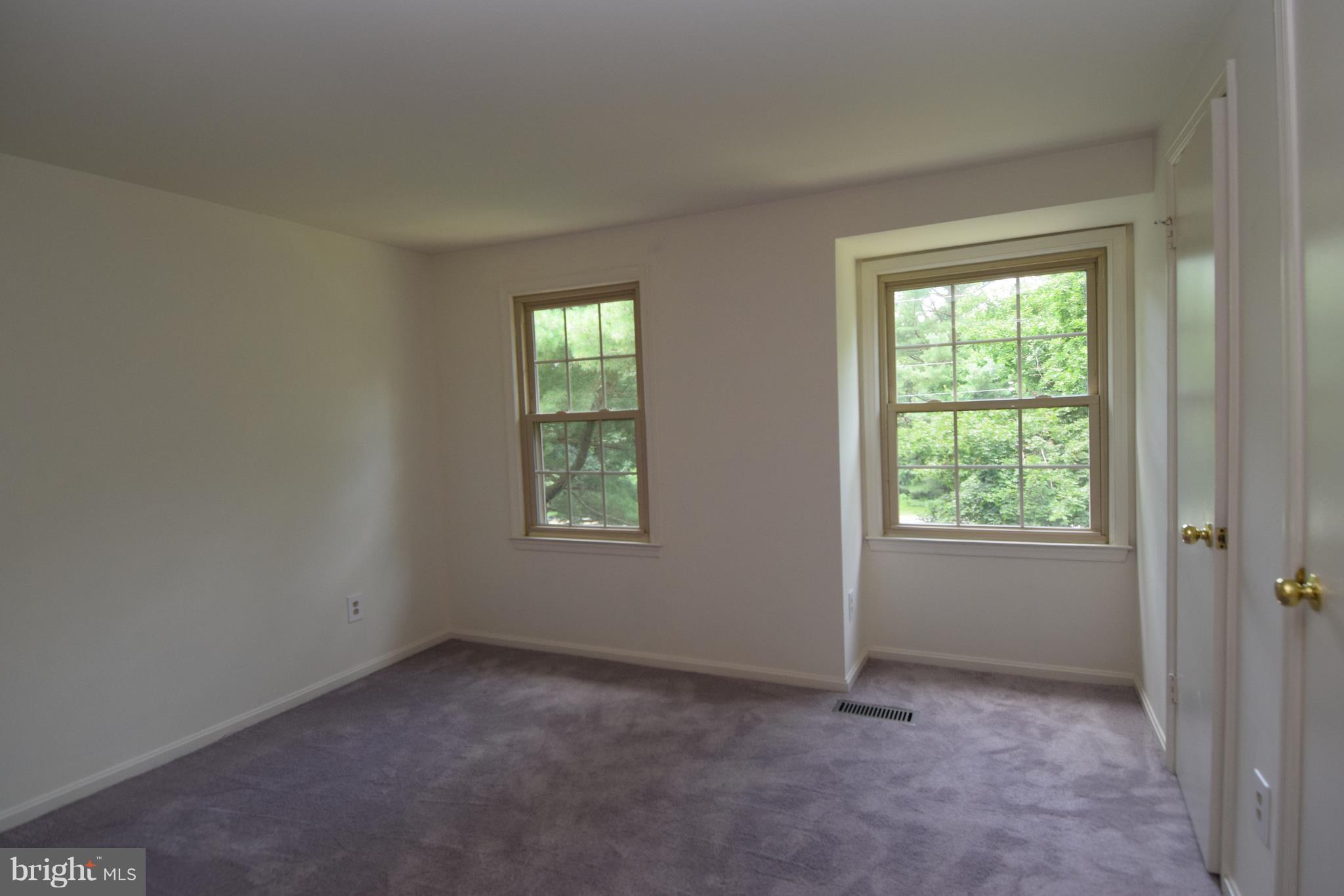 ESSEX PLACE - Residential