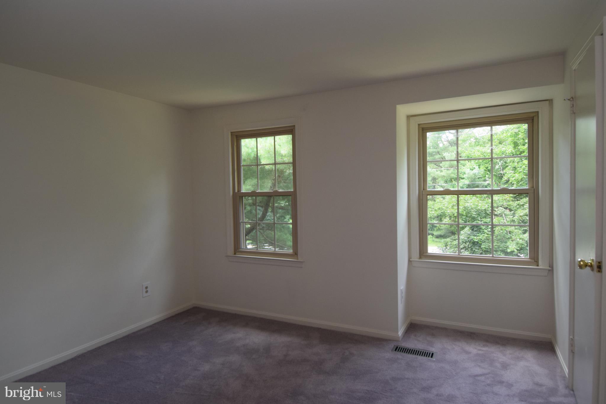 ESSEX PLACE - Residential