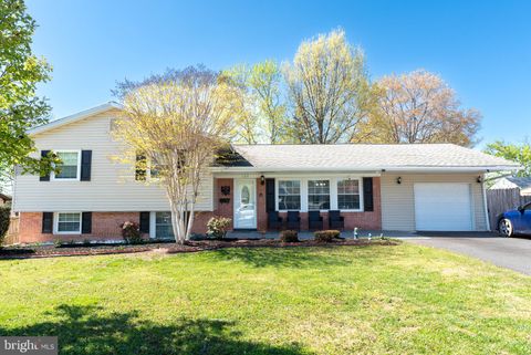 109 N ASPEN AVENUE STERLING VA 20164