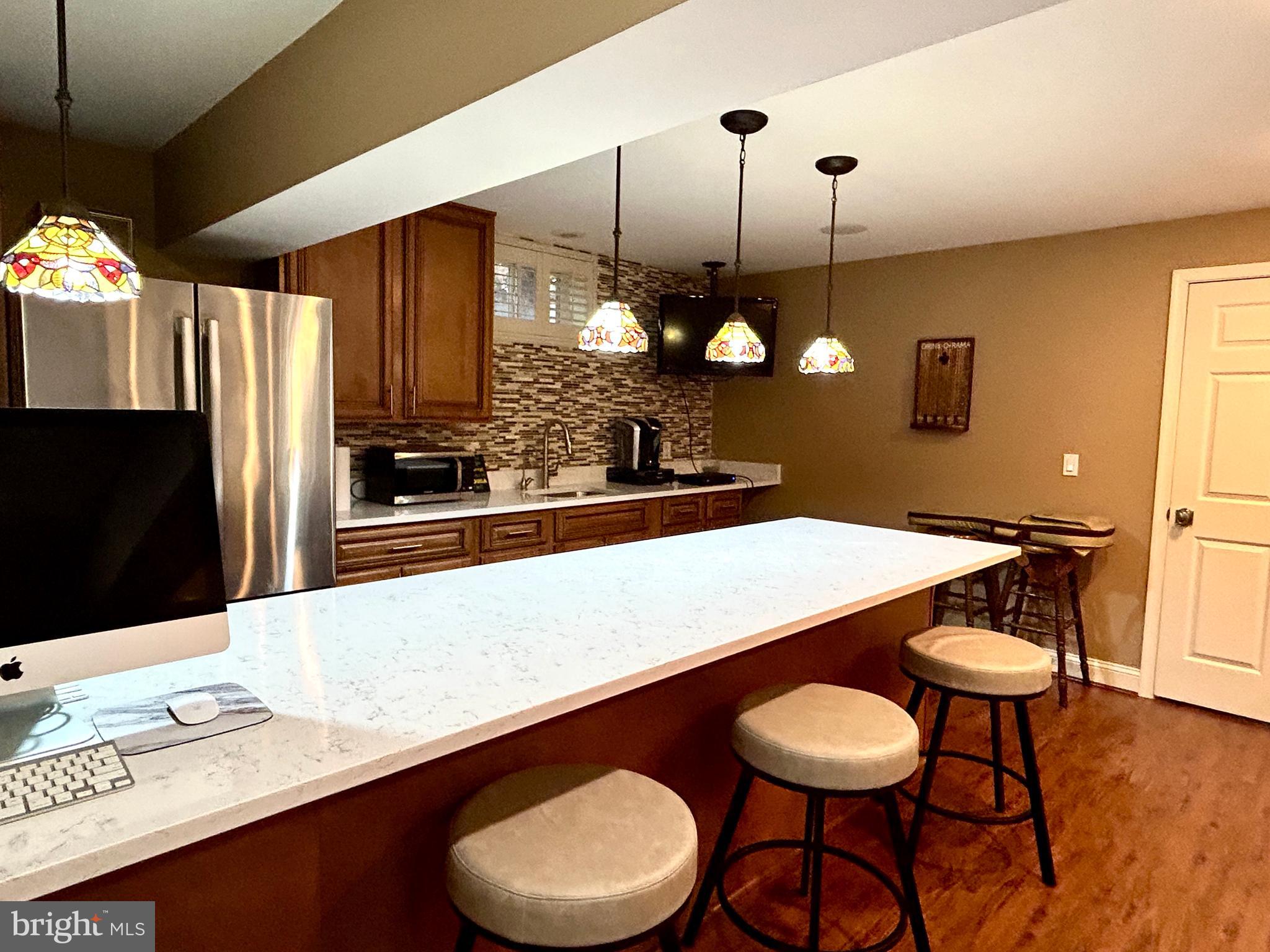 SUMMIT VIEW ESTATES - Residential