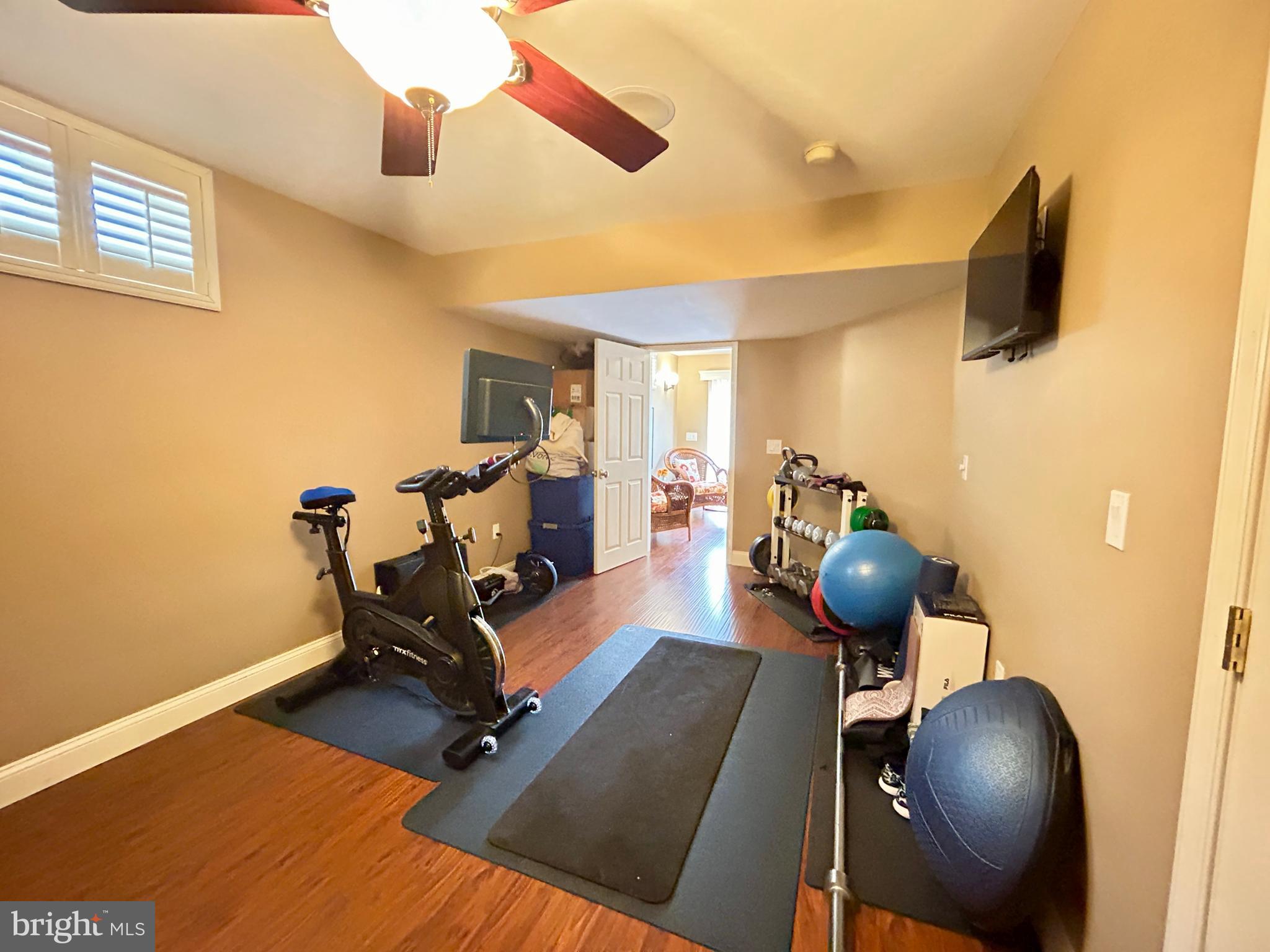 SUMMIT VIEW ESTATES - Residential