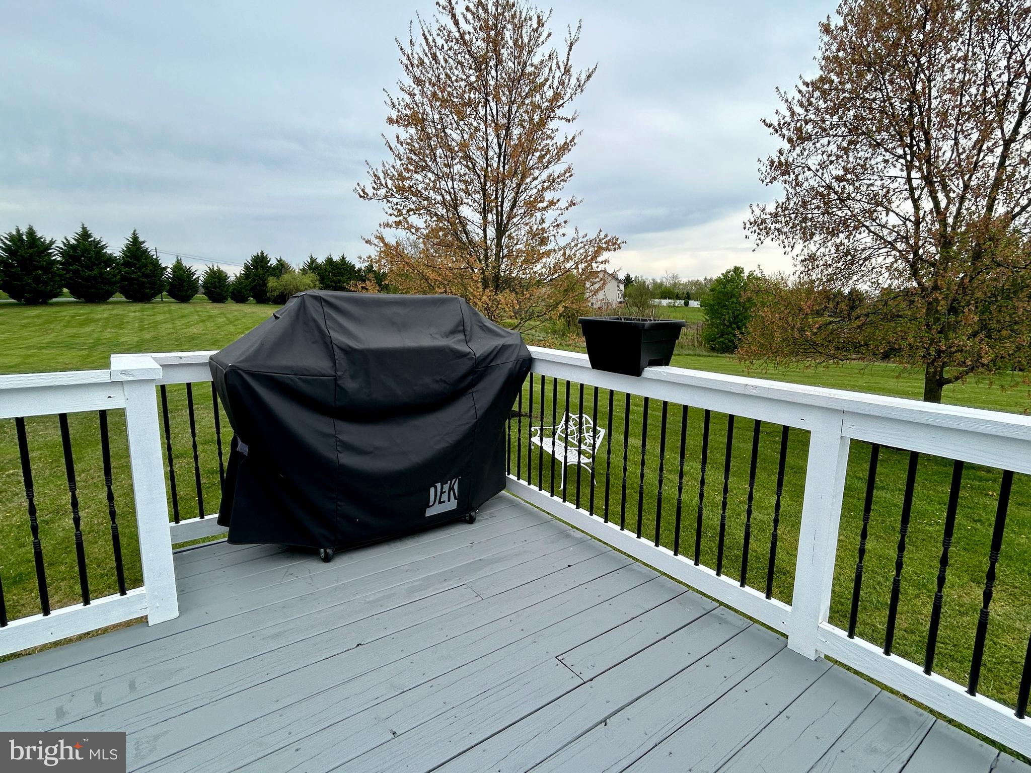 SUMMIT VIEW ESTATES - Residential