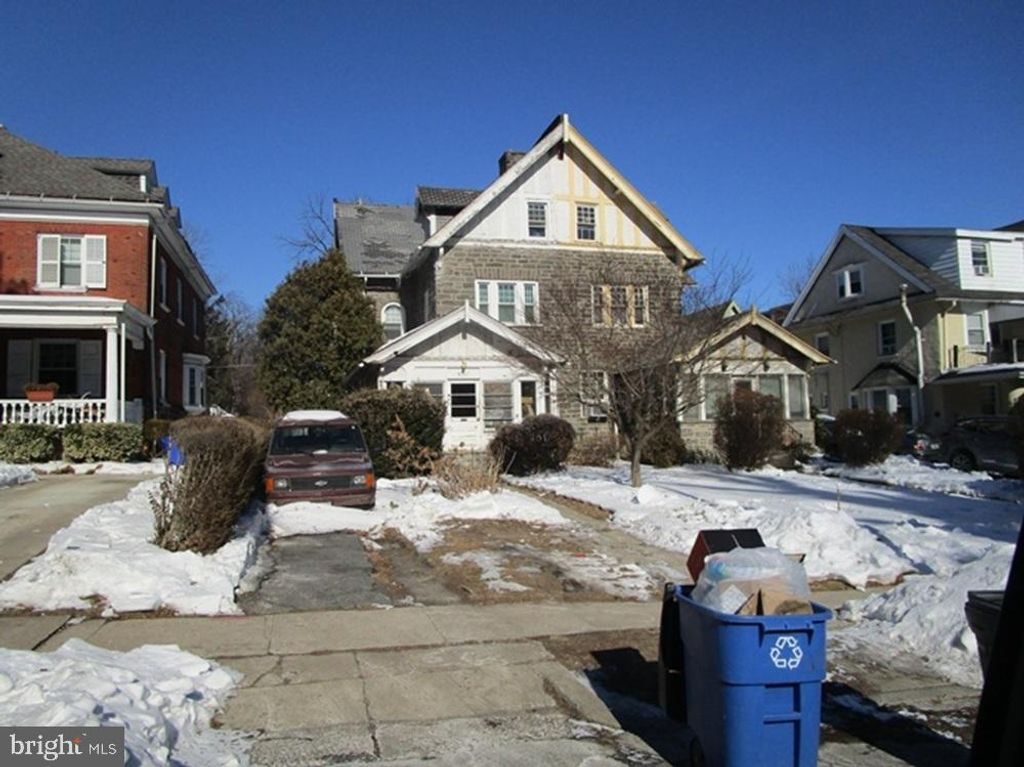 Photo of 6307 Sherwood Road, PHILADELPHIA, PA 19151 (MLS # PAPH2583816)