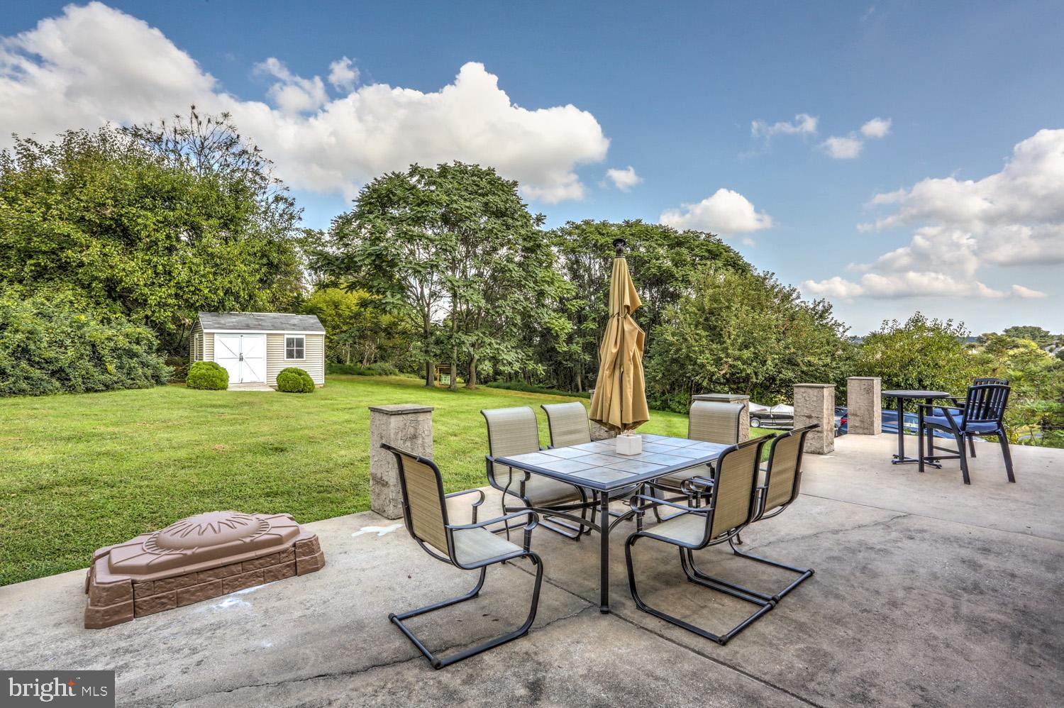 HIBERNIA RIDGE - Residential