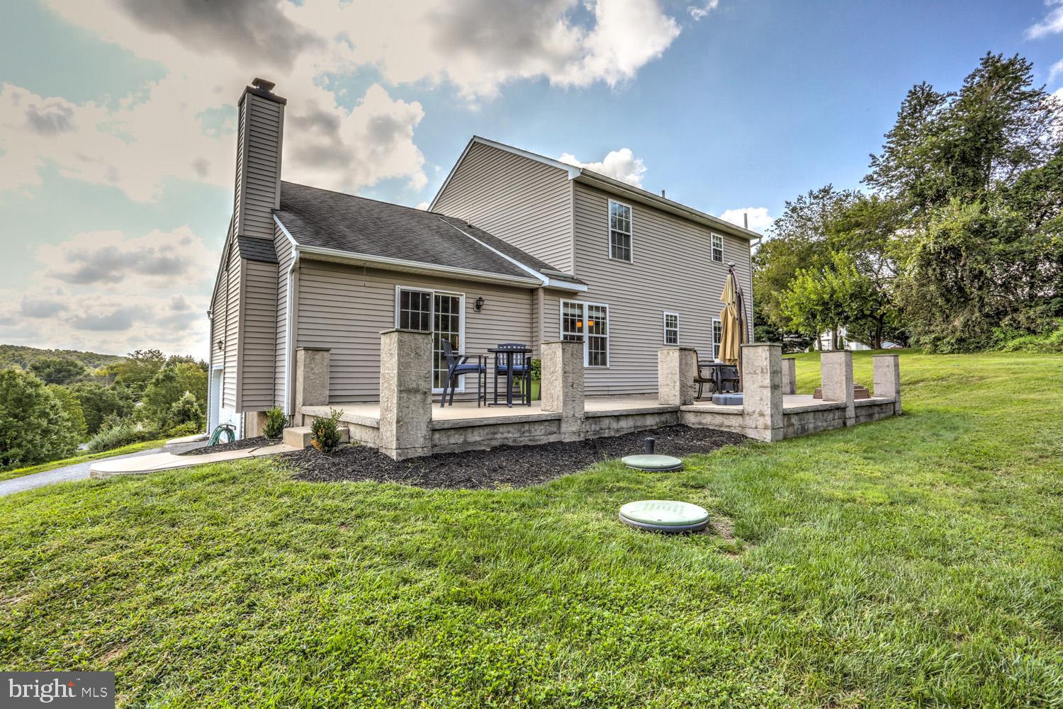 HIBERNIA RIDGE - Residential