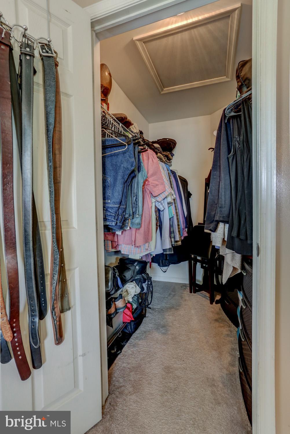 HIBERNIA RIDGE - Residential