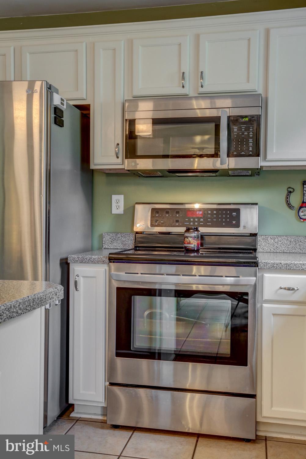 HIBERNIA RIDGE - Residential