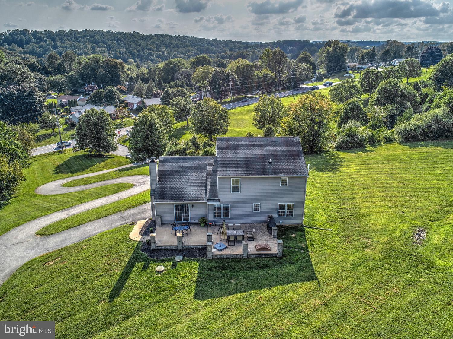 HIBERNIA RIDGE - Residential