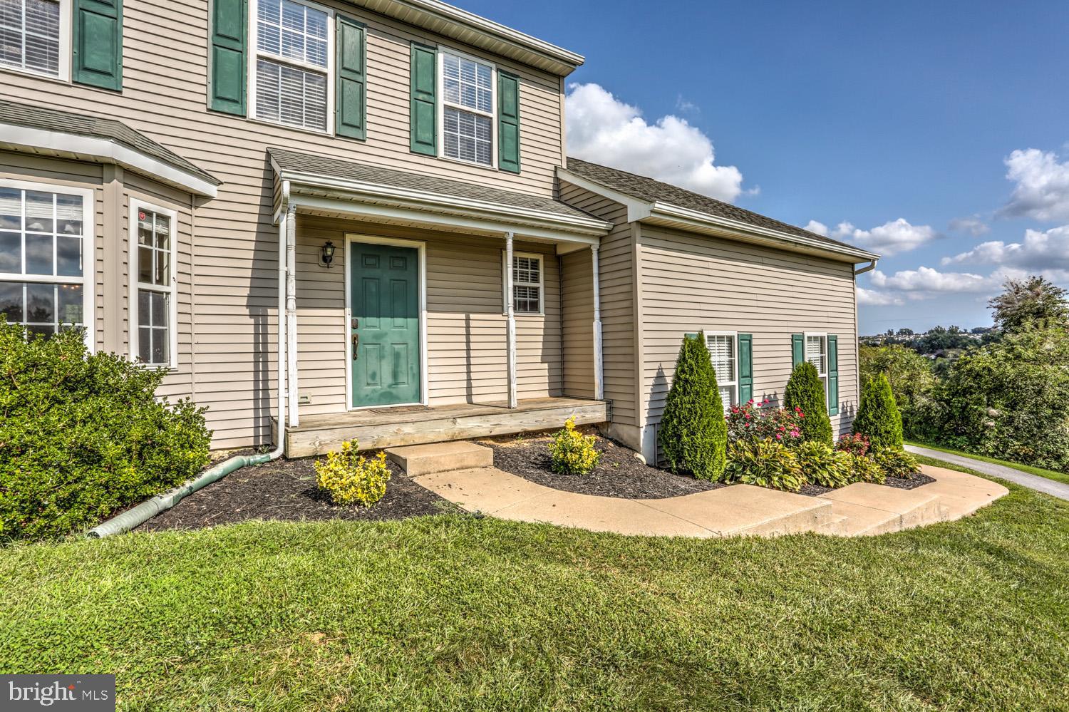 HIBERNIA RIDGE - Residential