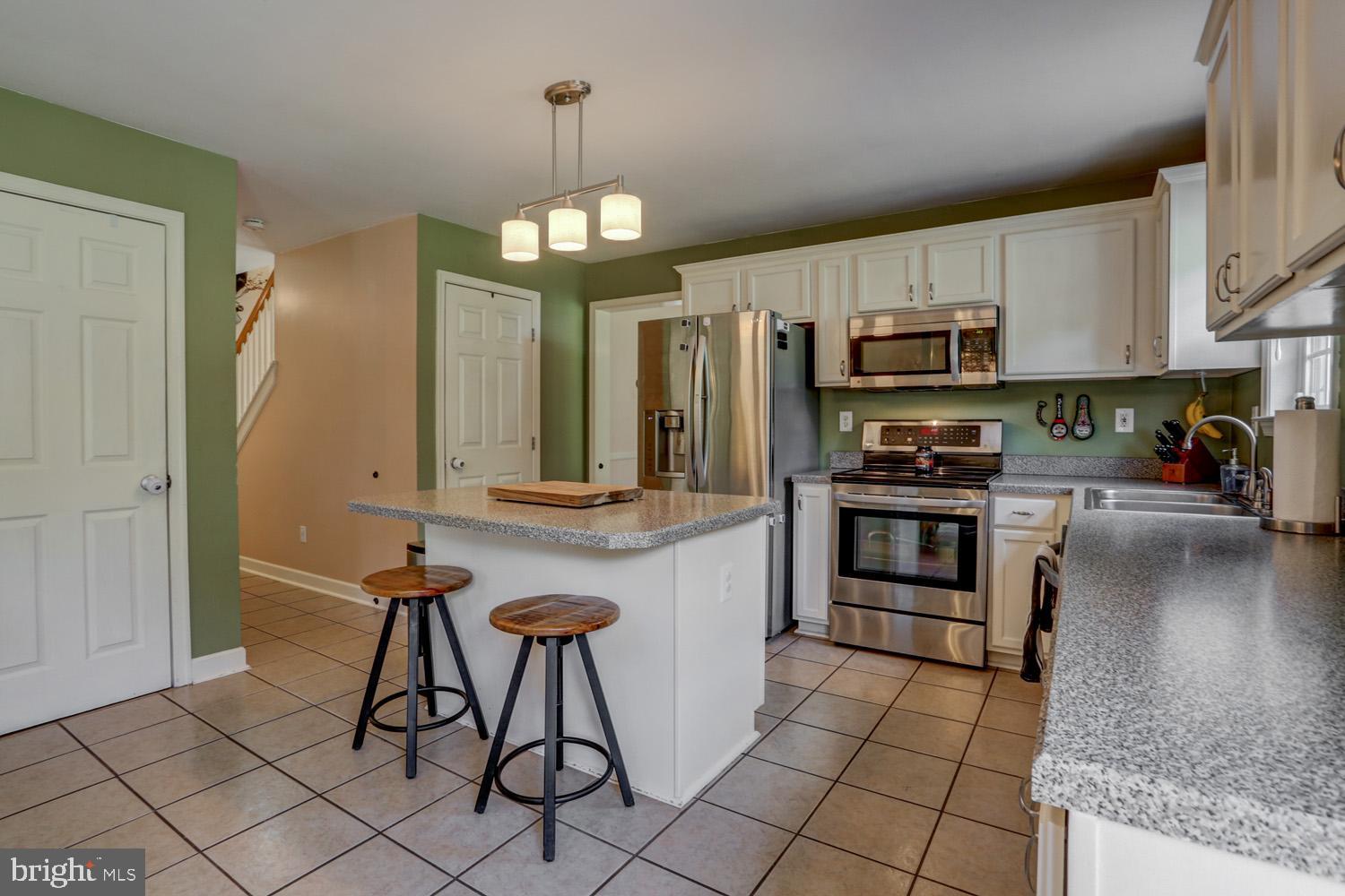 HIBERNIA RIDGE - Residential