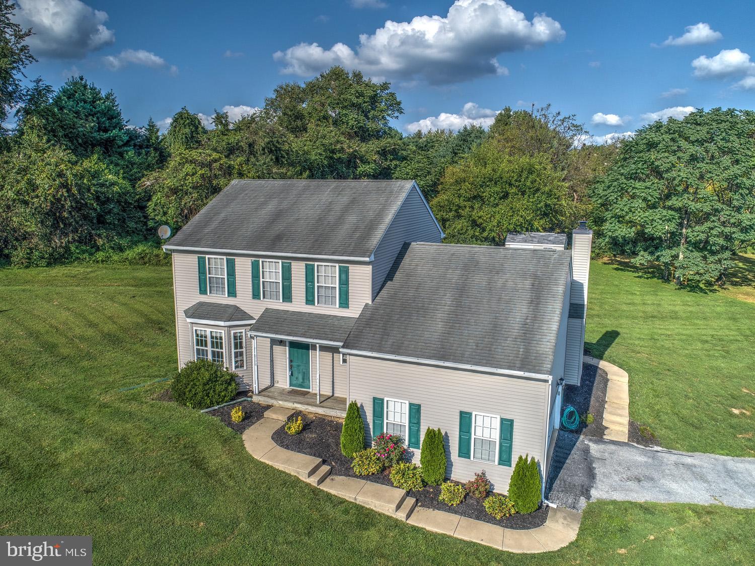 HIBERNIA RIDGE - Residential