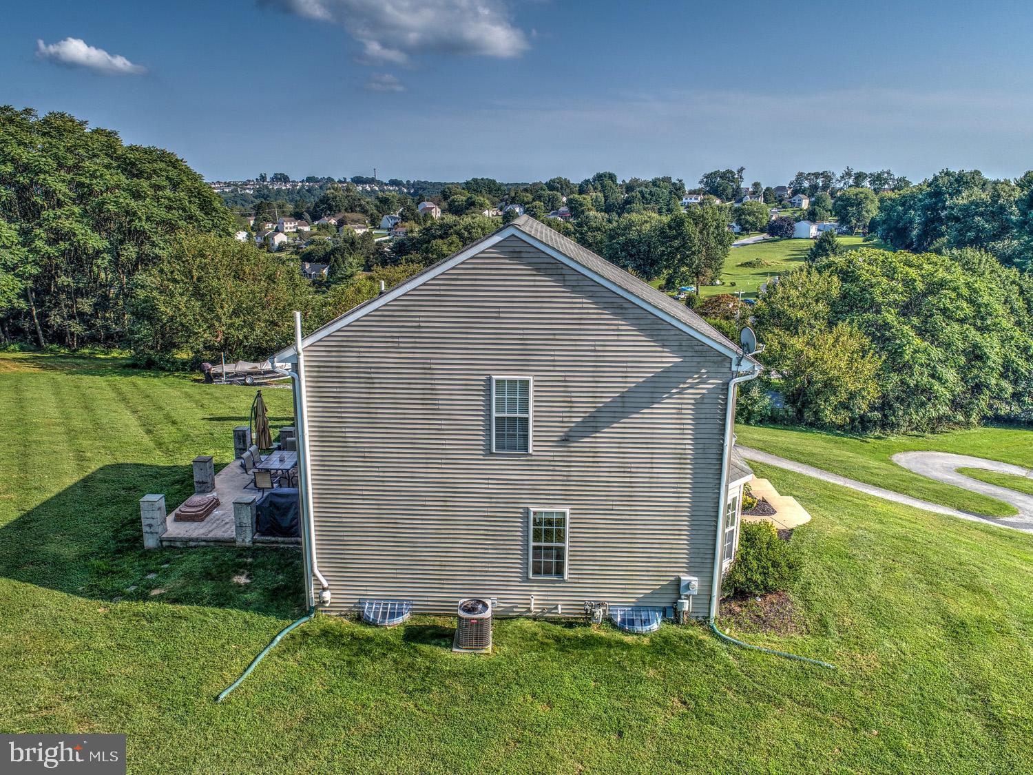 HIBERNIA RIDGE - Residential