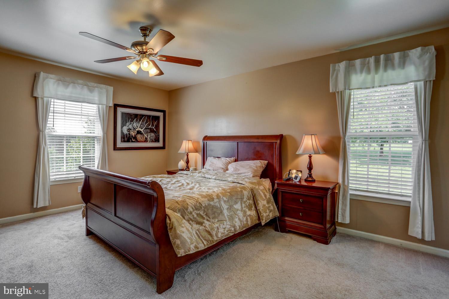 HIBERNIA RIDGE - Residential