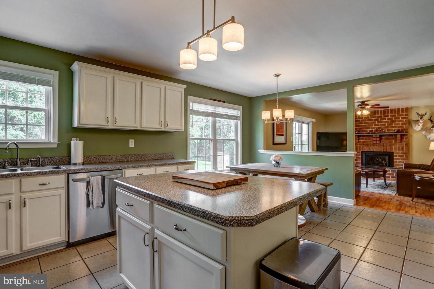 HIBERNIA RIDGE - Residential