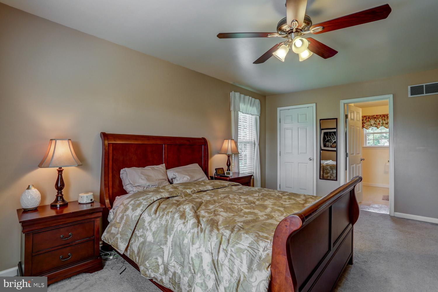 HIBERNIA RIDGE - Residential