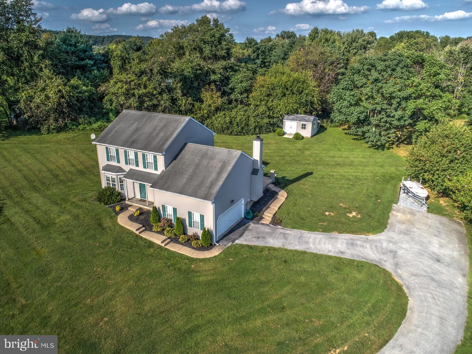 HIBERNIA RIDGE - Residential