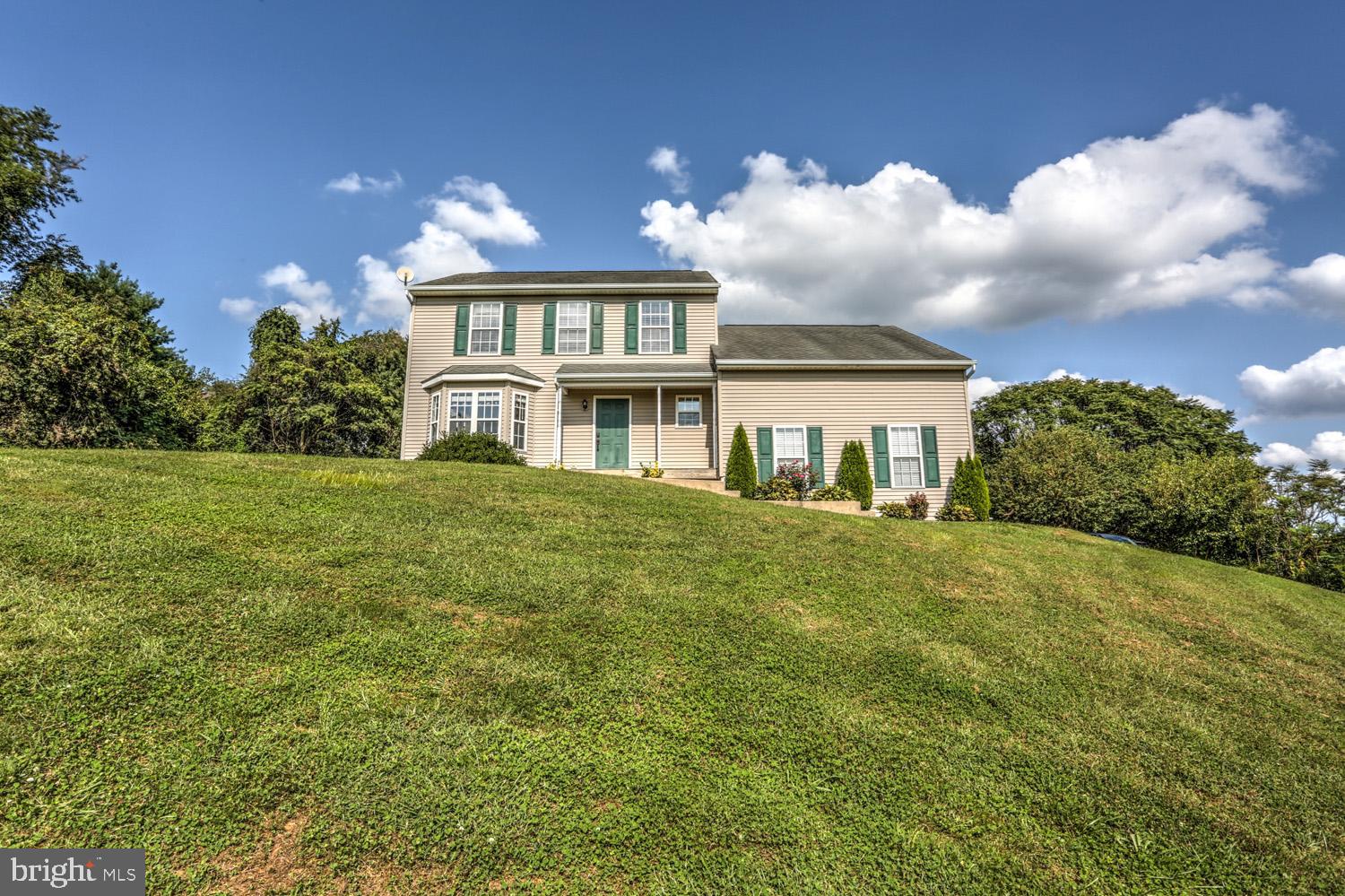 HIBERNIA RIDGE - Residential