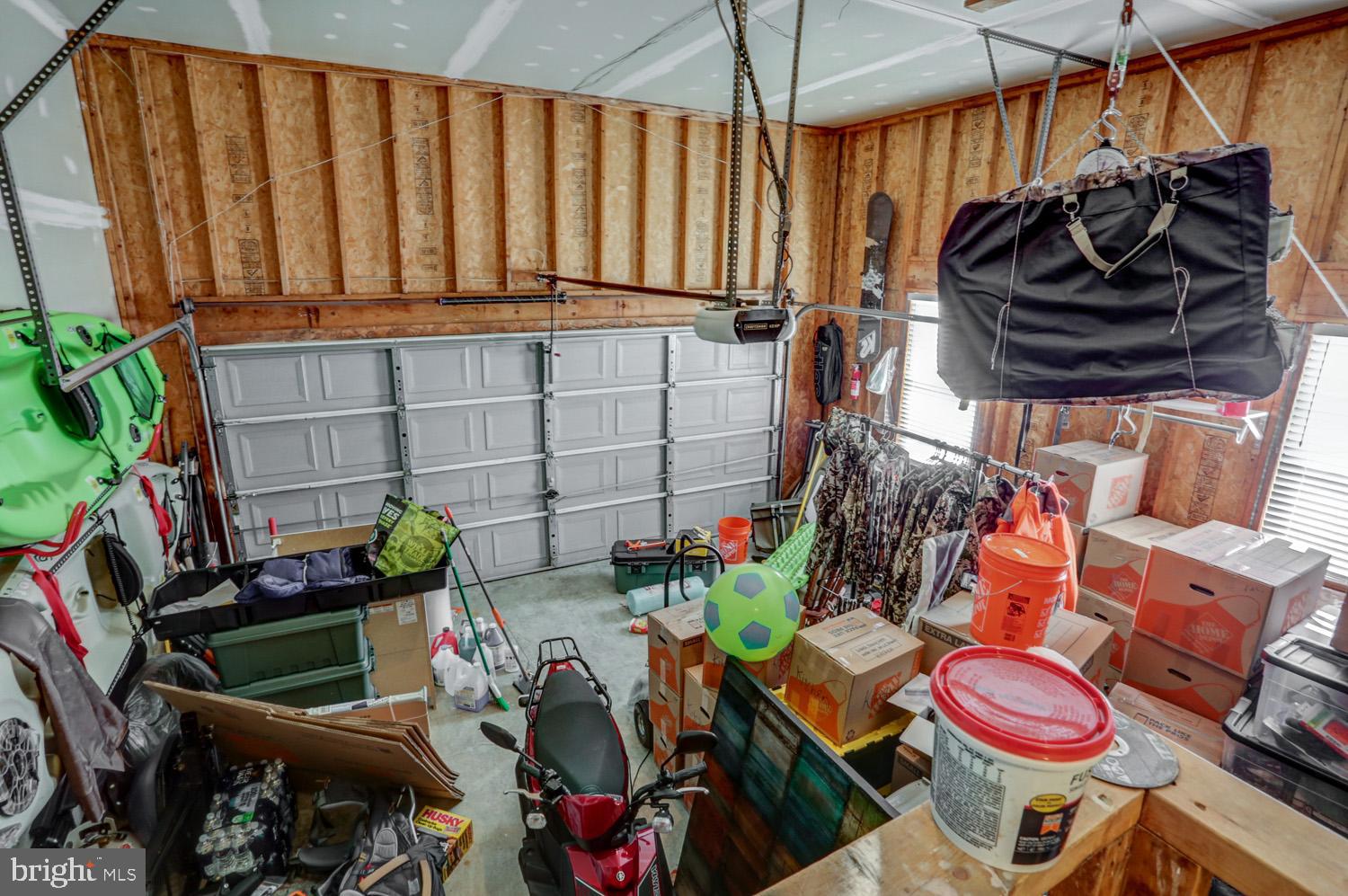 HIBERNIA RIDGE - Residential