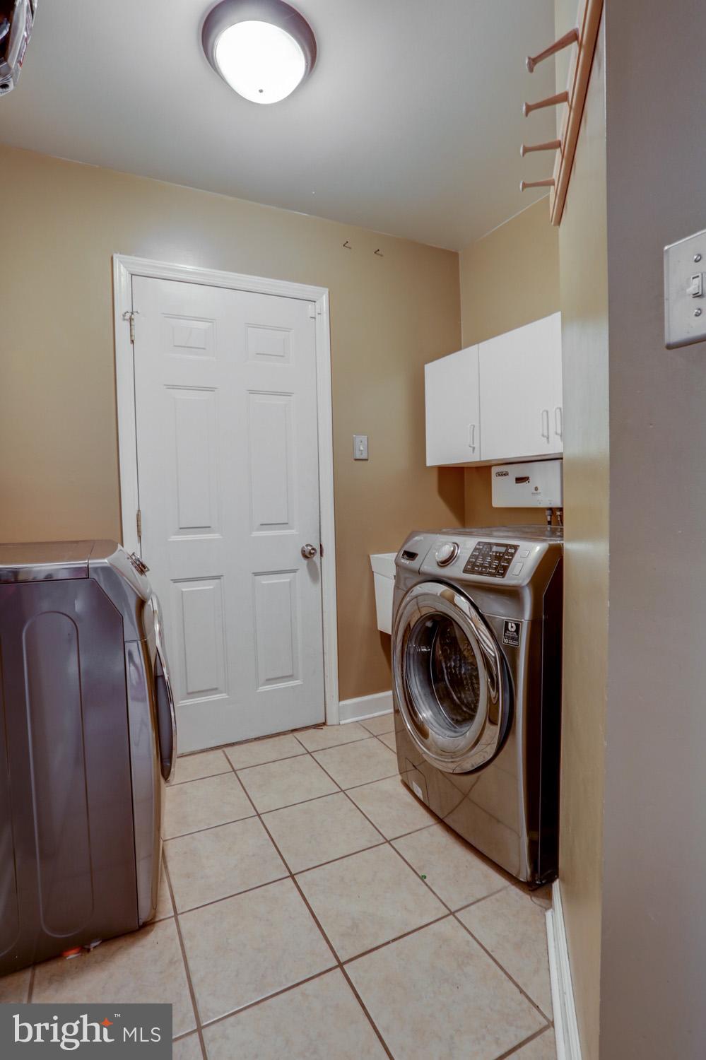 HIBERNIA RIDGE - Residential