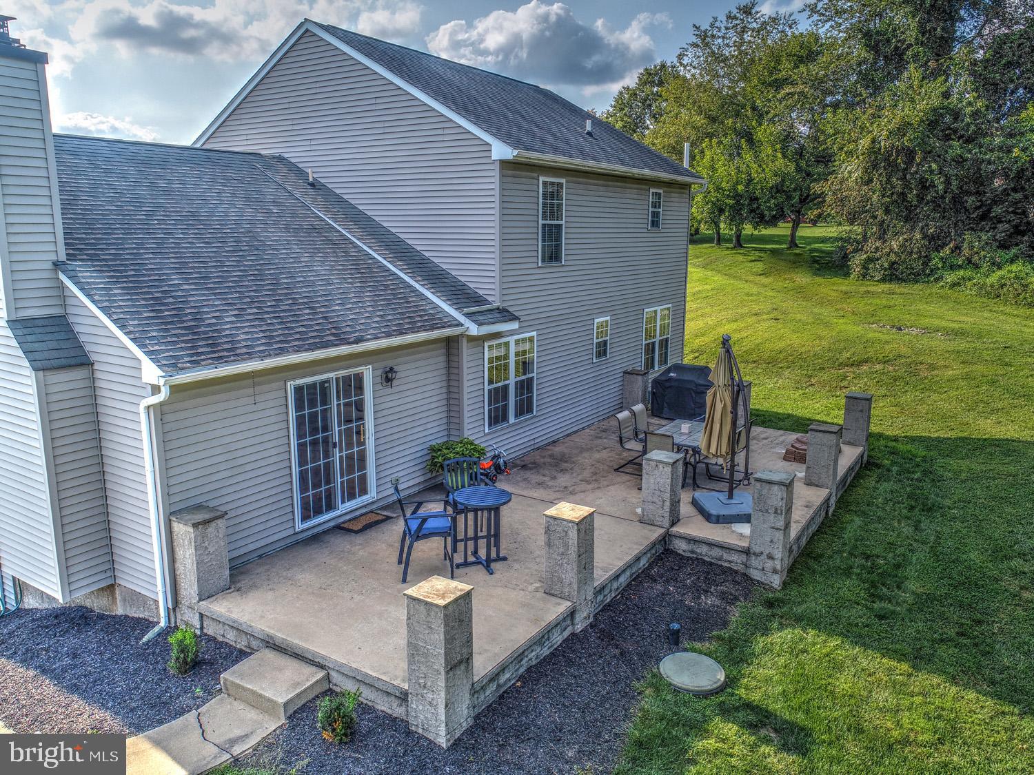 HIBERNIA RIDGE - Residential