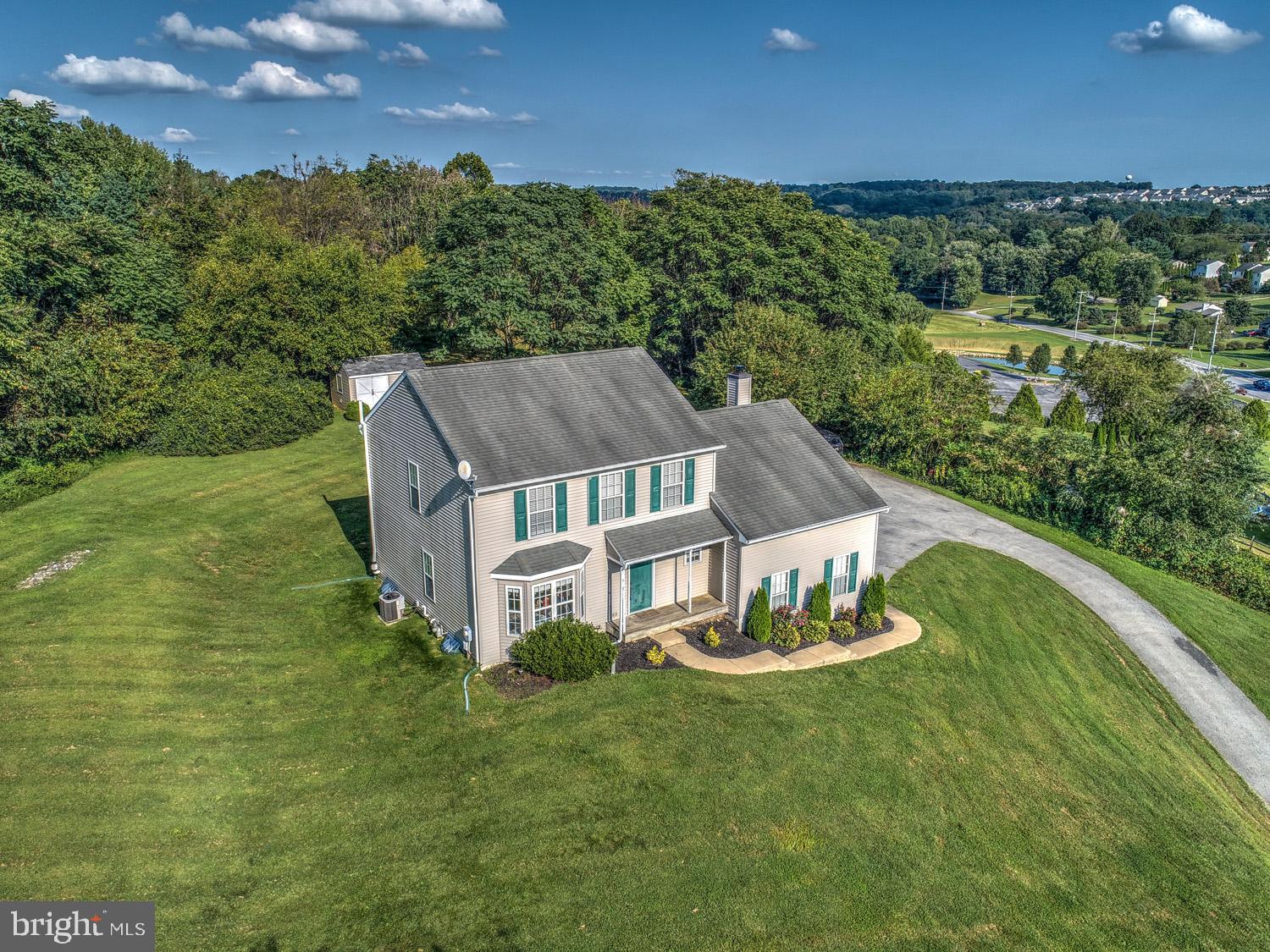 HIBERNIA RIDGE - Residential