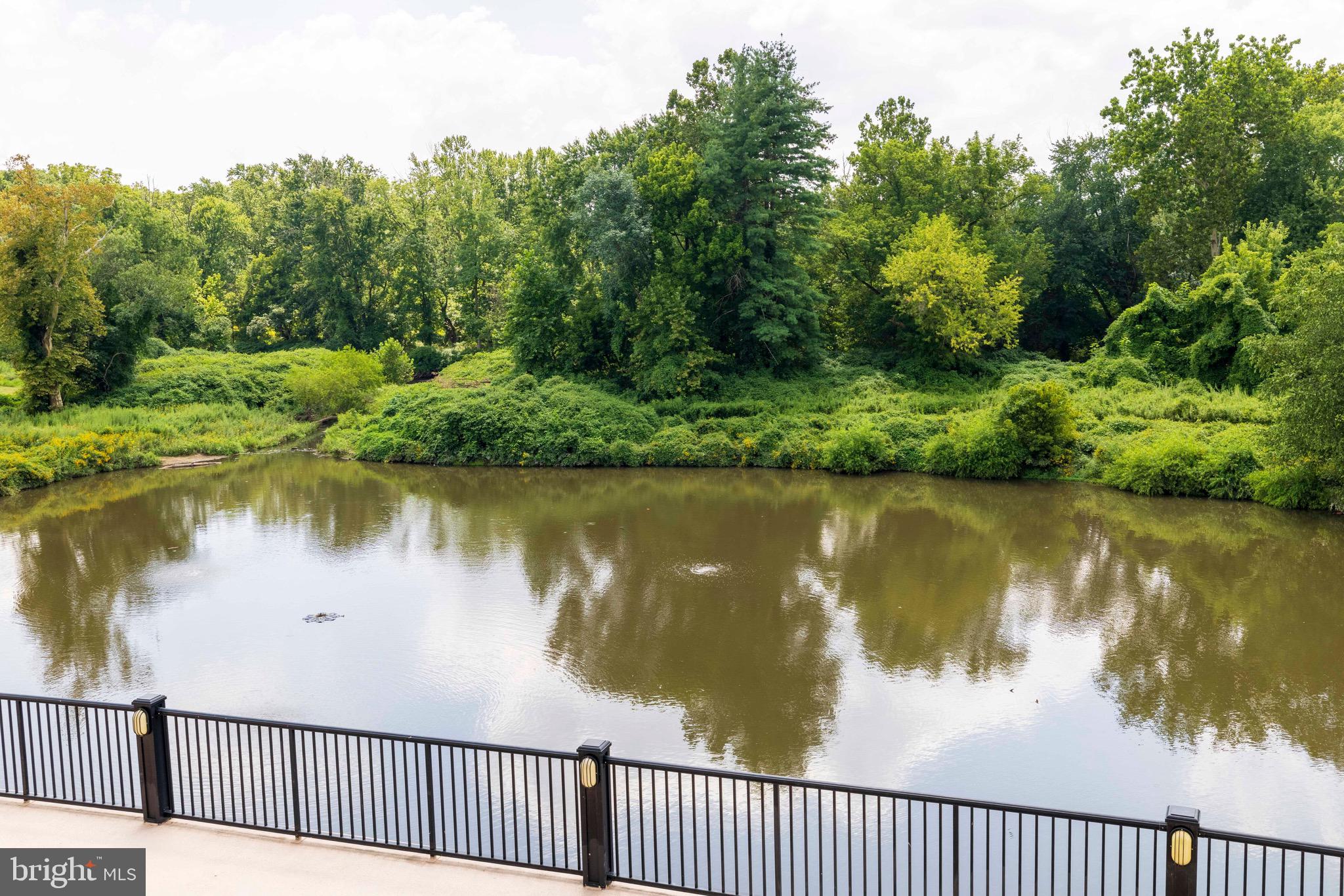 HUNTINGDON PLACE - Residential